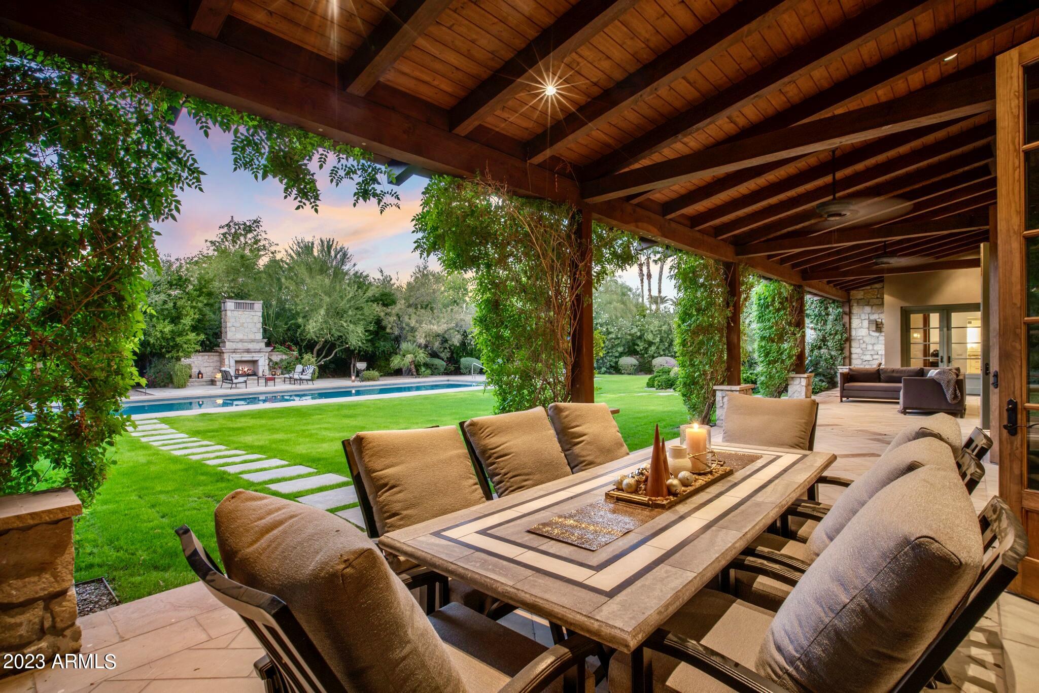 CAMELBACK COUNTRY CLUB ESTATES - Residential
