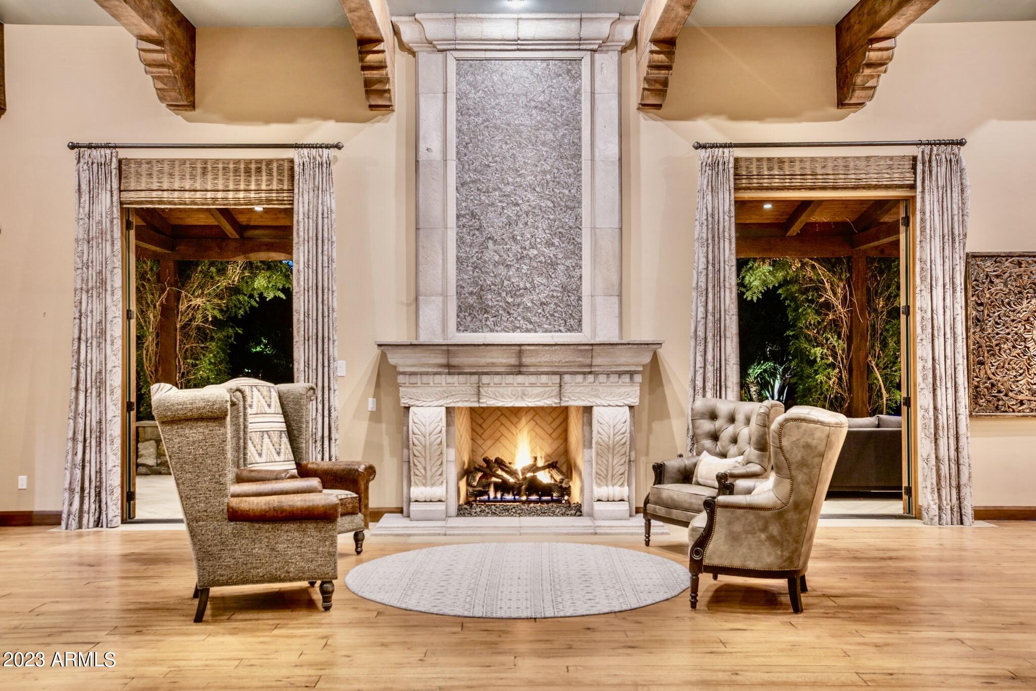 CAMELBACK COUNTRY CLUB ESTATES - Residential