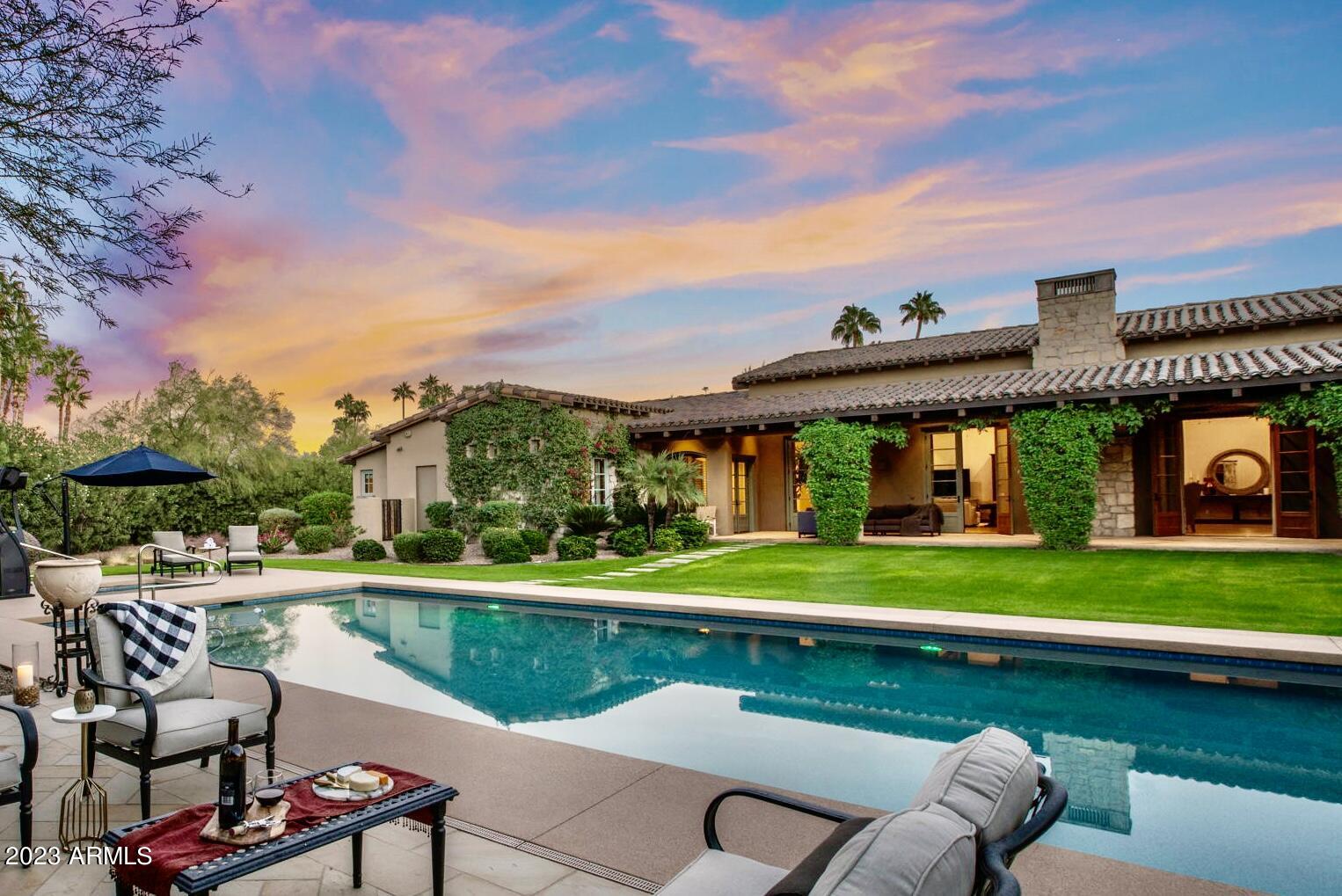 CAMELBACK COUNTRY CLUB ESTATES - Residential