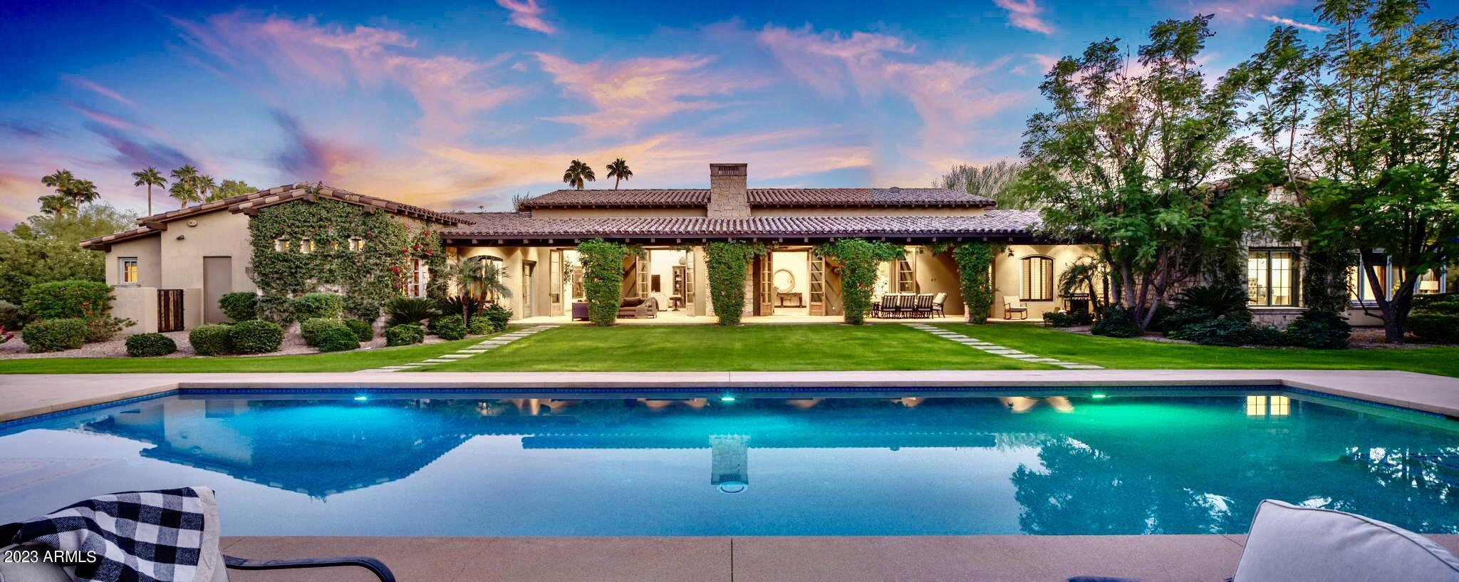 CAMELBACK COUNTRY CLUB ESTATES - Residential