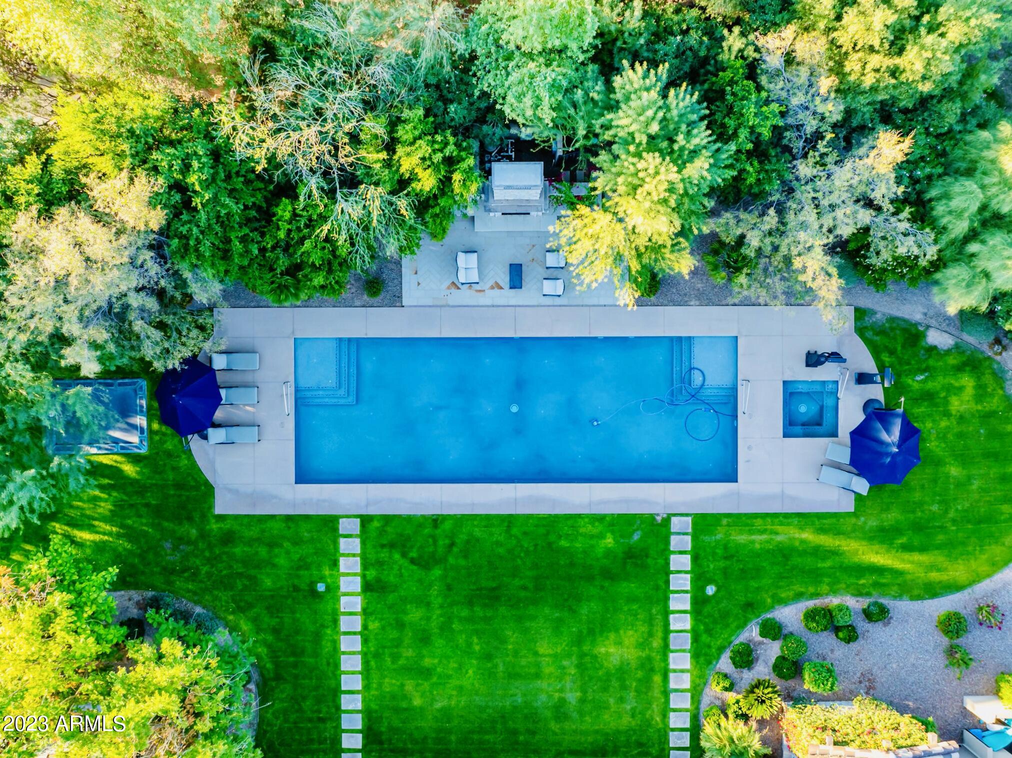 CAMELBACK COUNTRY CLUB ESTATES - Residential
