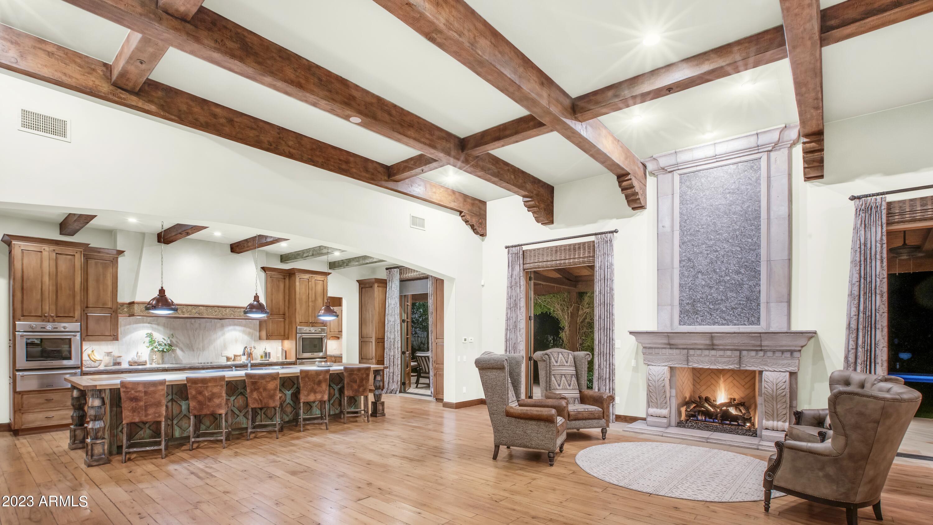 CAMELBACK COUNTRY CLUB ESTATES - Residential