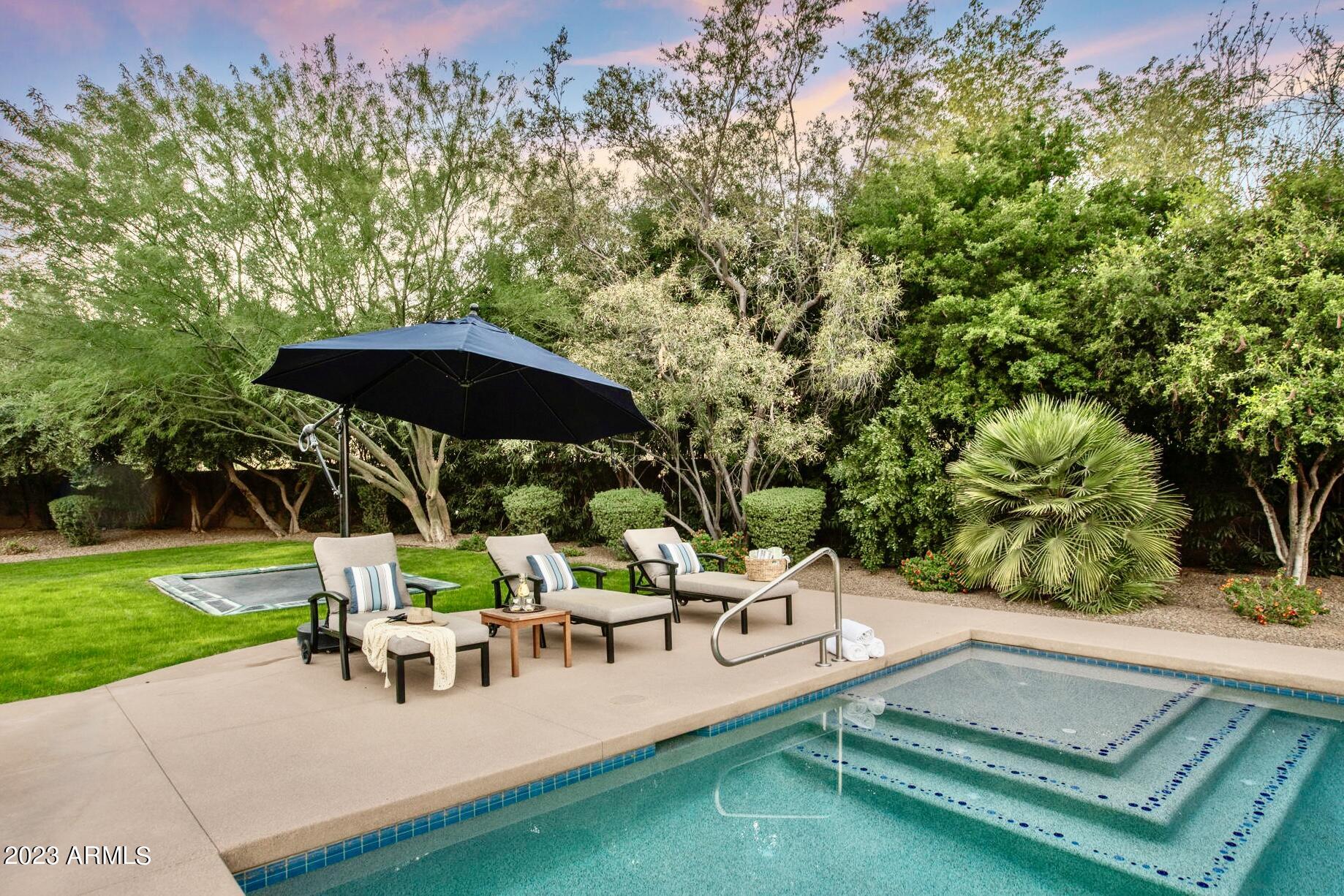 CAMELBACK COUNTRY CLUB ESTATES - Residential