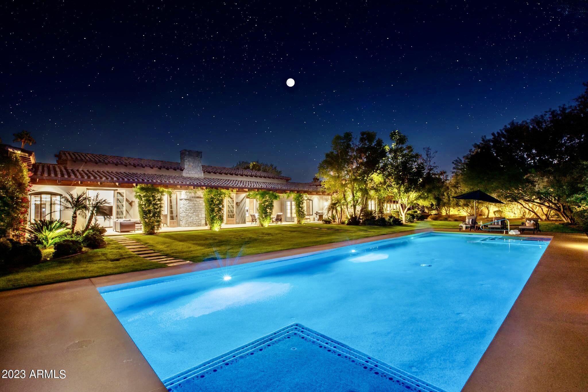 CAMELBACK COUNTRY CLUB ESTATES - Residential