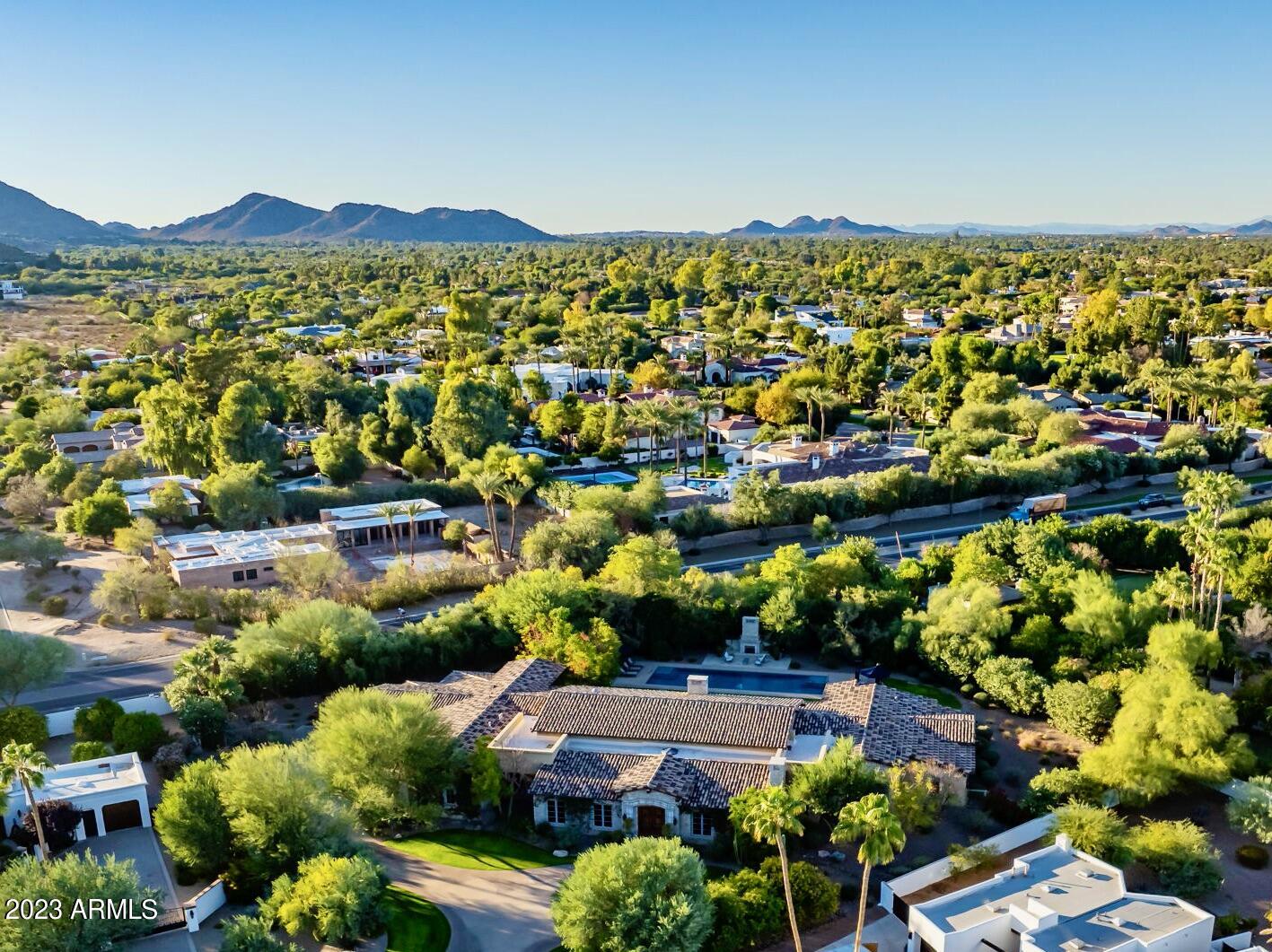 CAMELBACK COUNTRY CLUB ESTATES - Residential