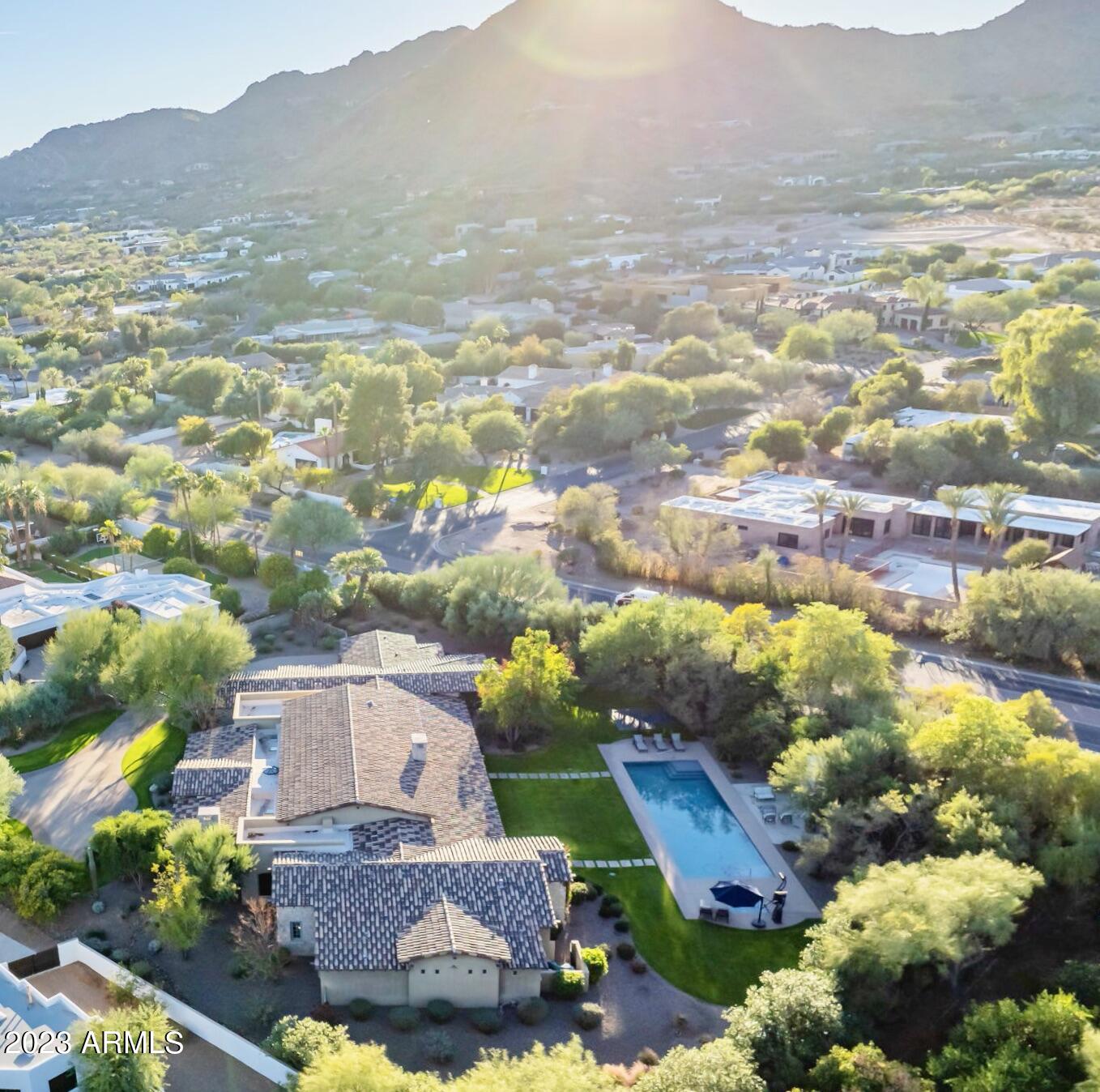 CAMELBACK COUNTRY CLUB ESTATES - Residential