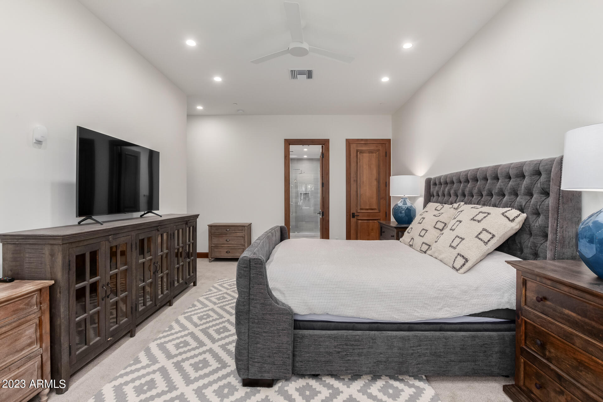 CAMELBACK COUNTRY CLUB ESTATES - Residential