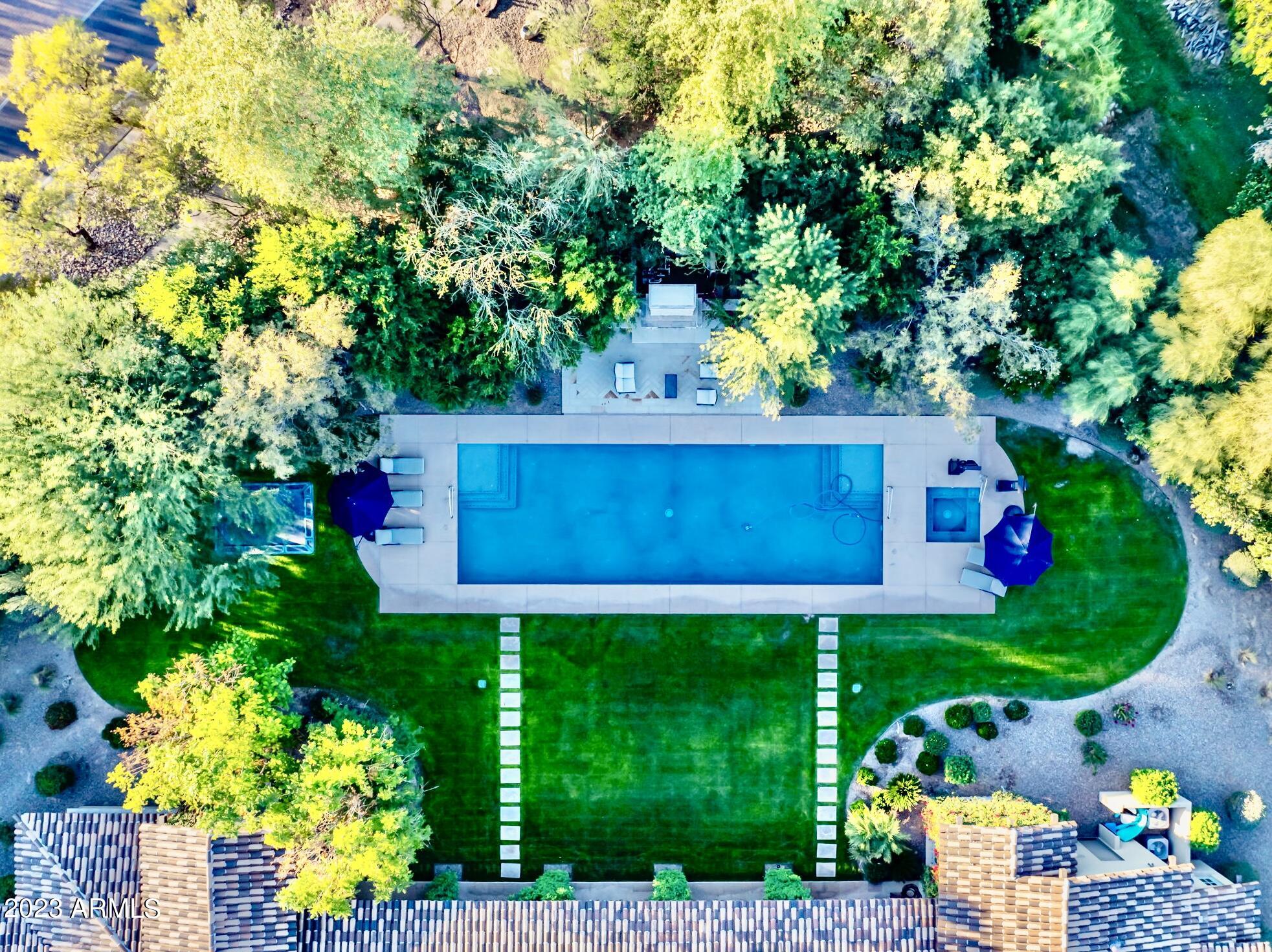 CAMELBACK COUNTRY CLUB ESTATES - Residential
