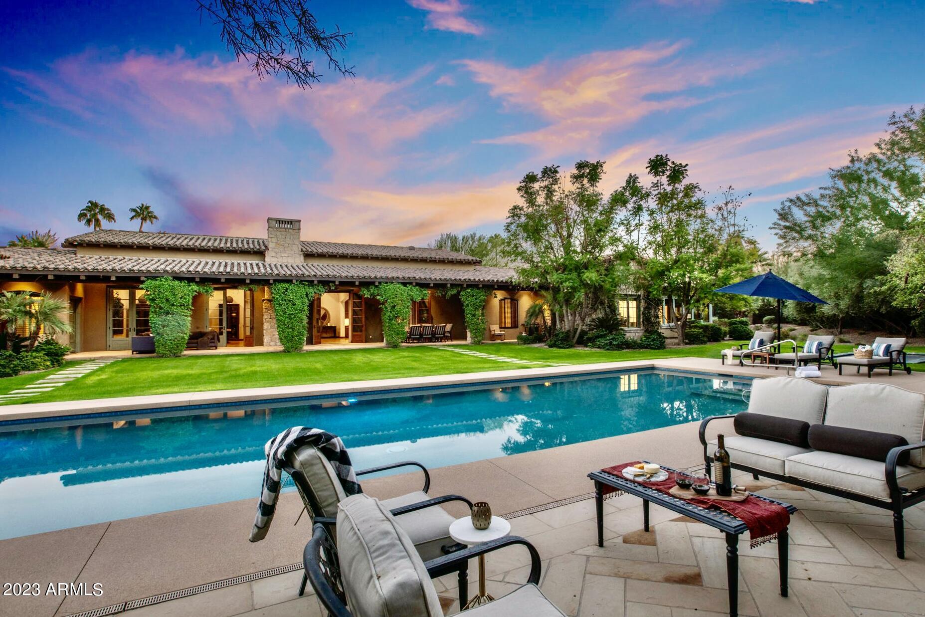 CAMELBACK COUNTRY CLUB ESTATES - Residential