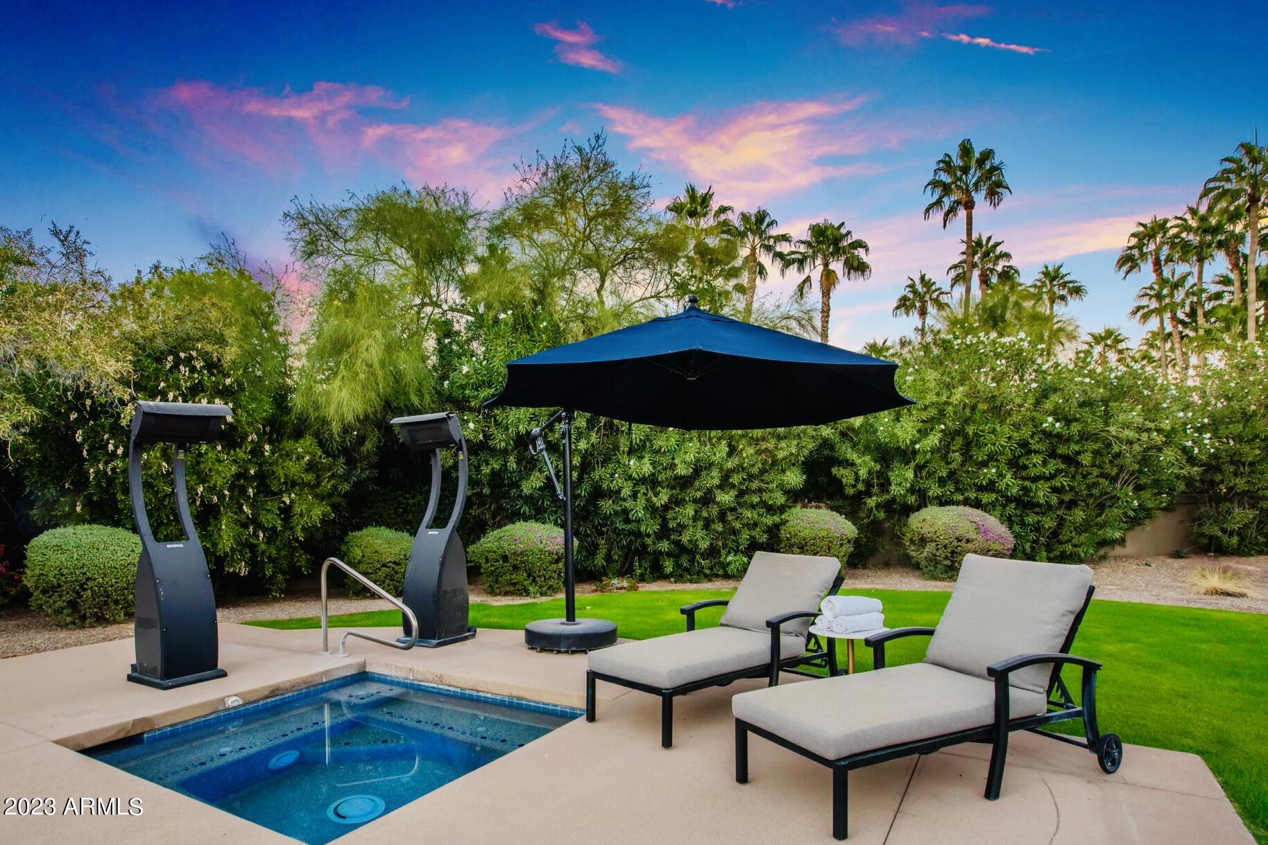 CAMELBACK COUNTRY CLUB ESTATES - Residential