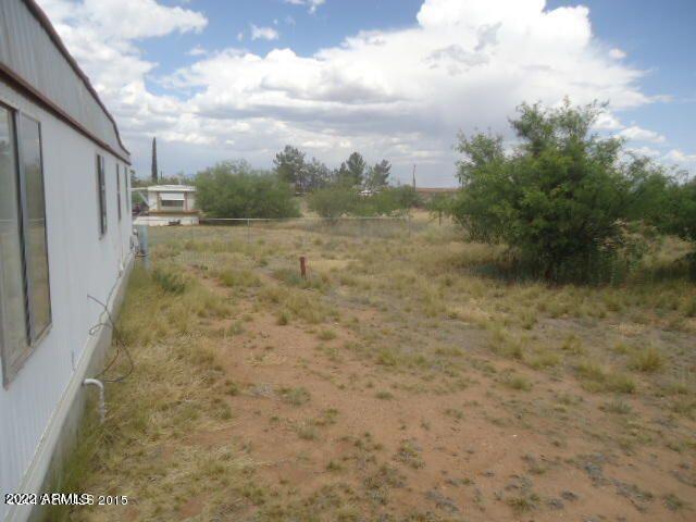 Single wide with beautiful mountain views! Property has been lived in and ready for your touch. Great investment opportunity 
SOLD AS IS - CASH ONLY