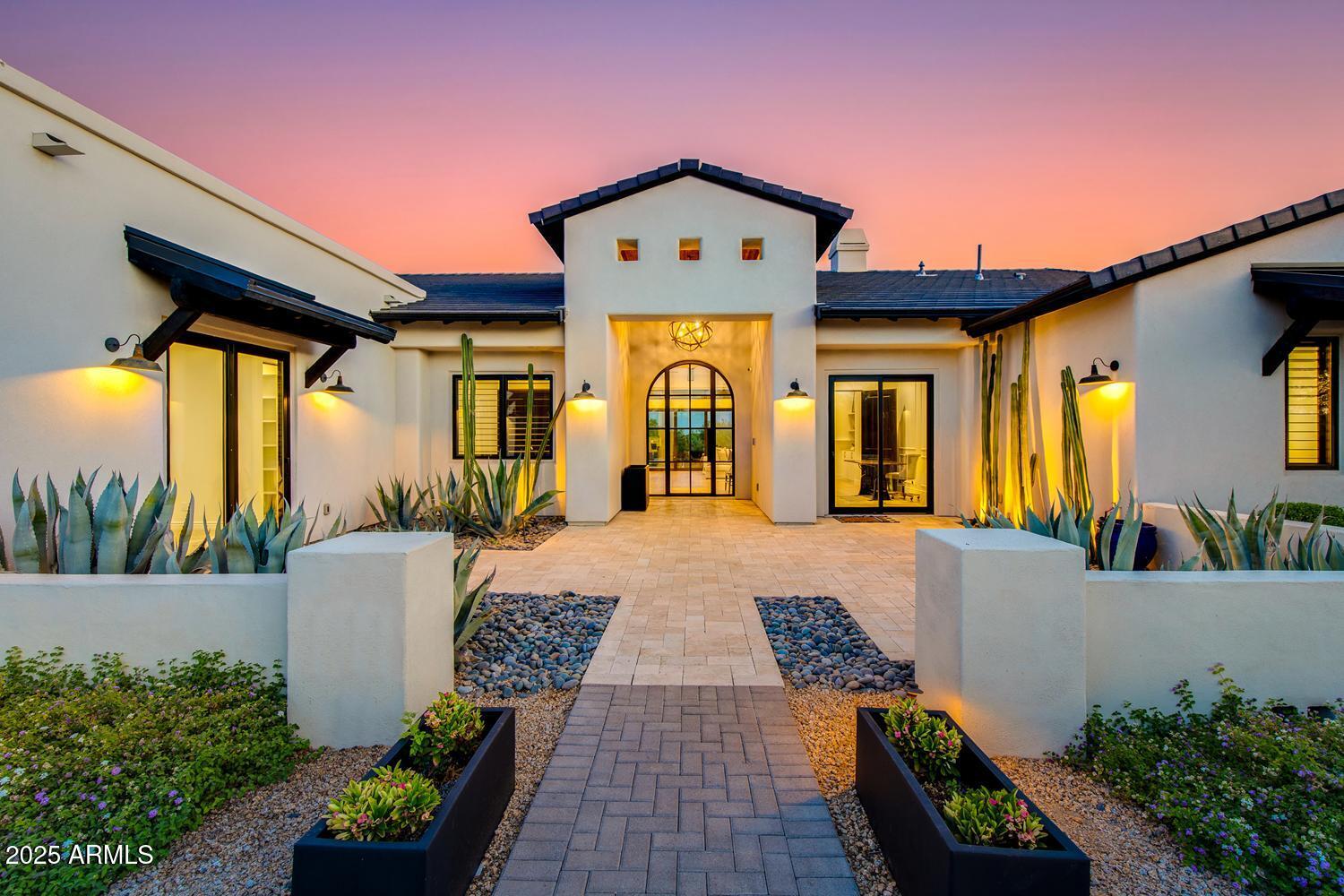 PINNACLE PEAK PLACE - Residential
