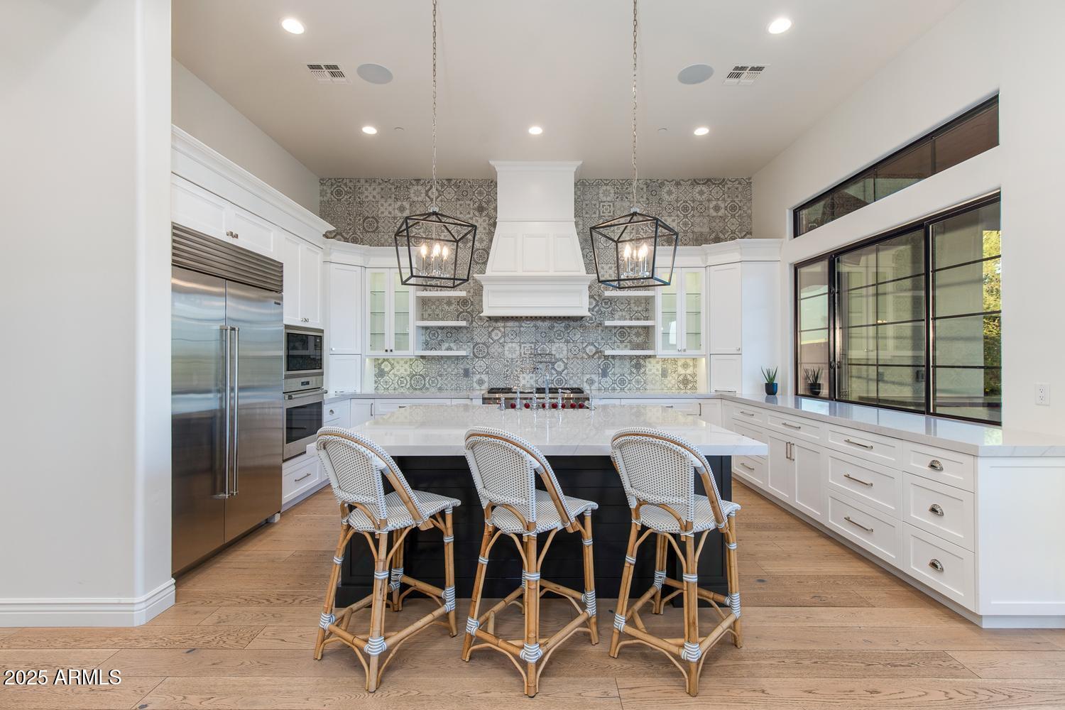 PINNACLE PEAK PLACE - Residential