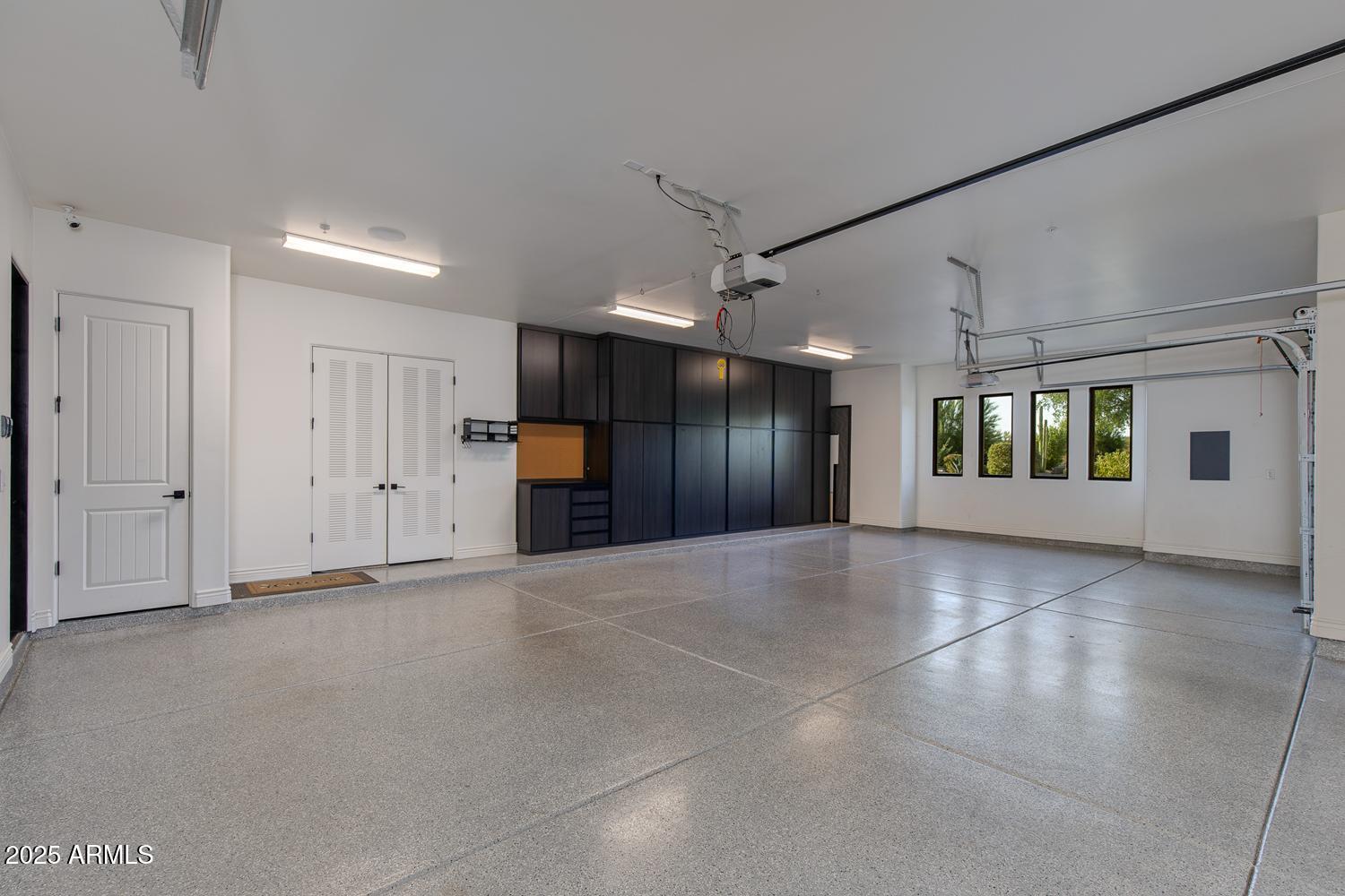 PINNACLE PEAK PLACE - Residential