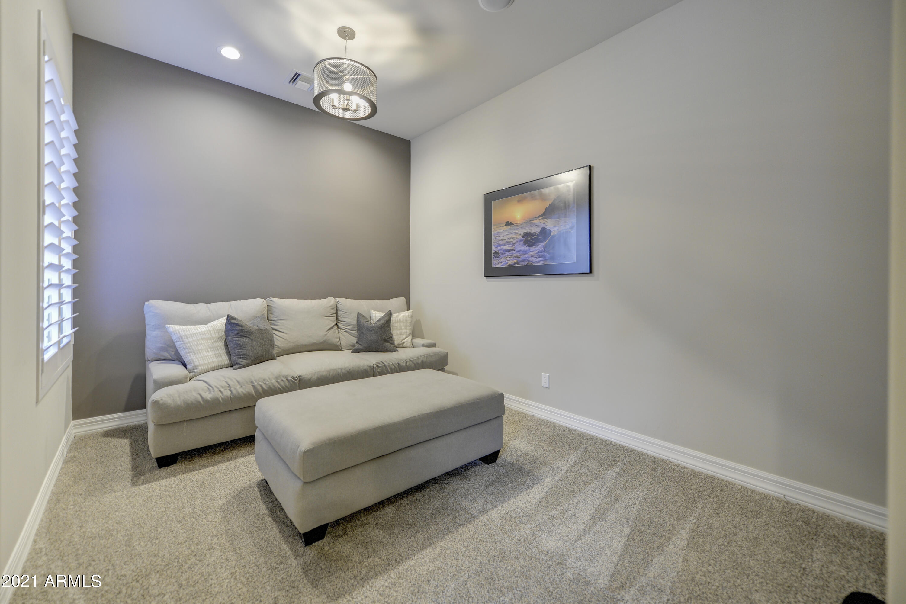 MOCKINGBIRD LANE ESTATES 6 - Residential