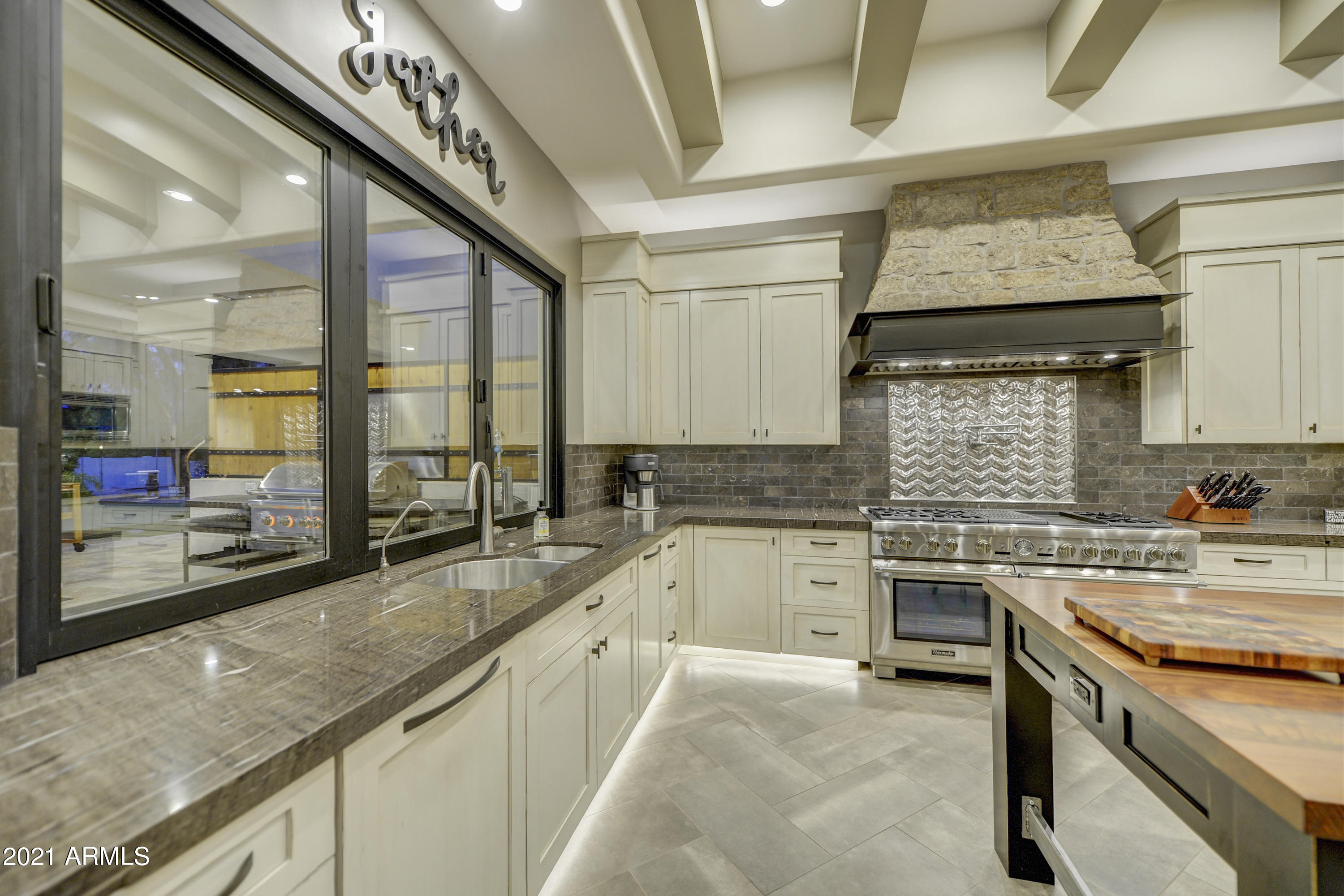 MOCKINGBIRD LANE ESTATES 6 - Residential