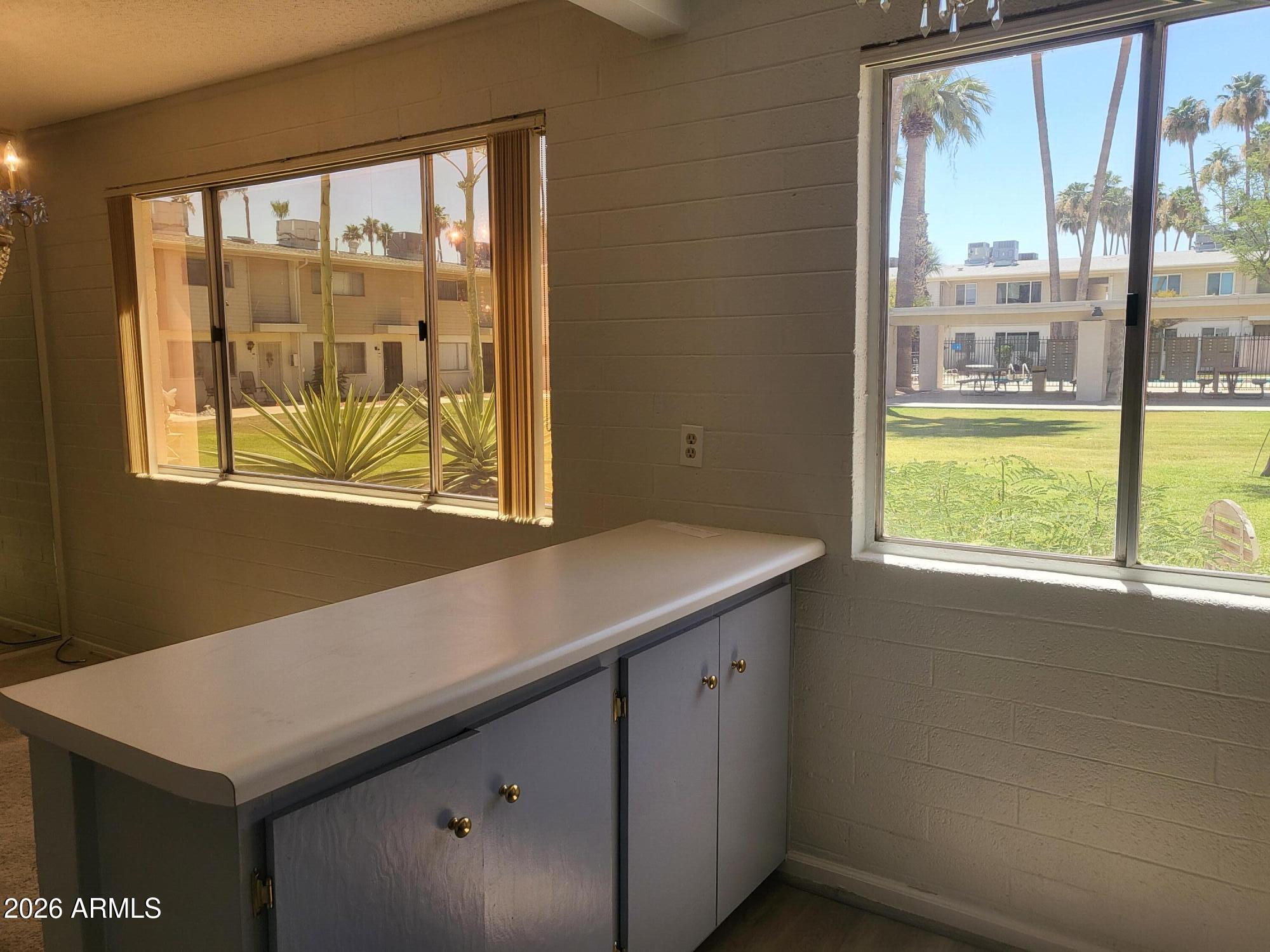SCOTTSDALE EAST HOMES - Residential