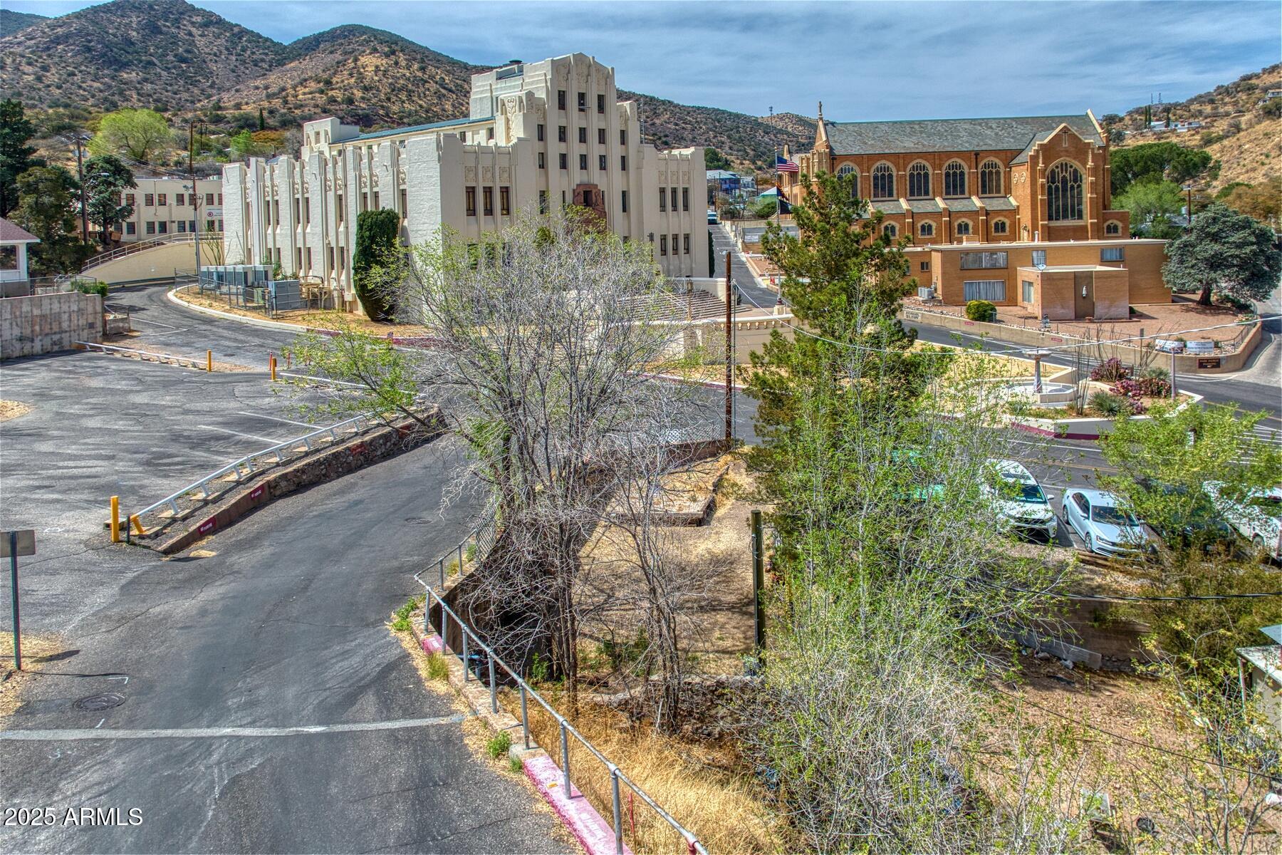 HIGGINS HILL ADDITION - Land