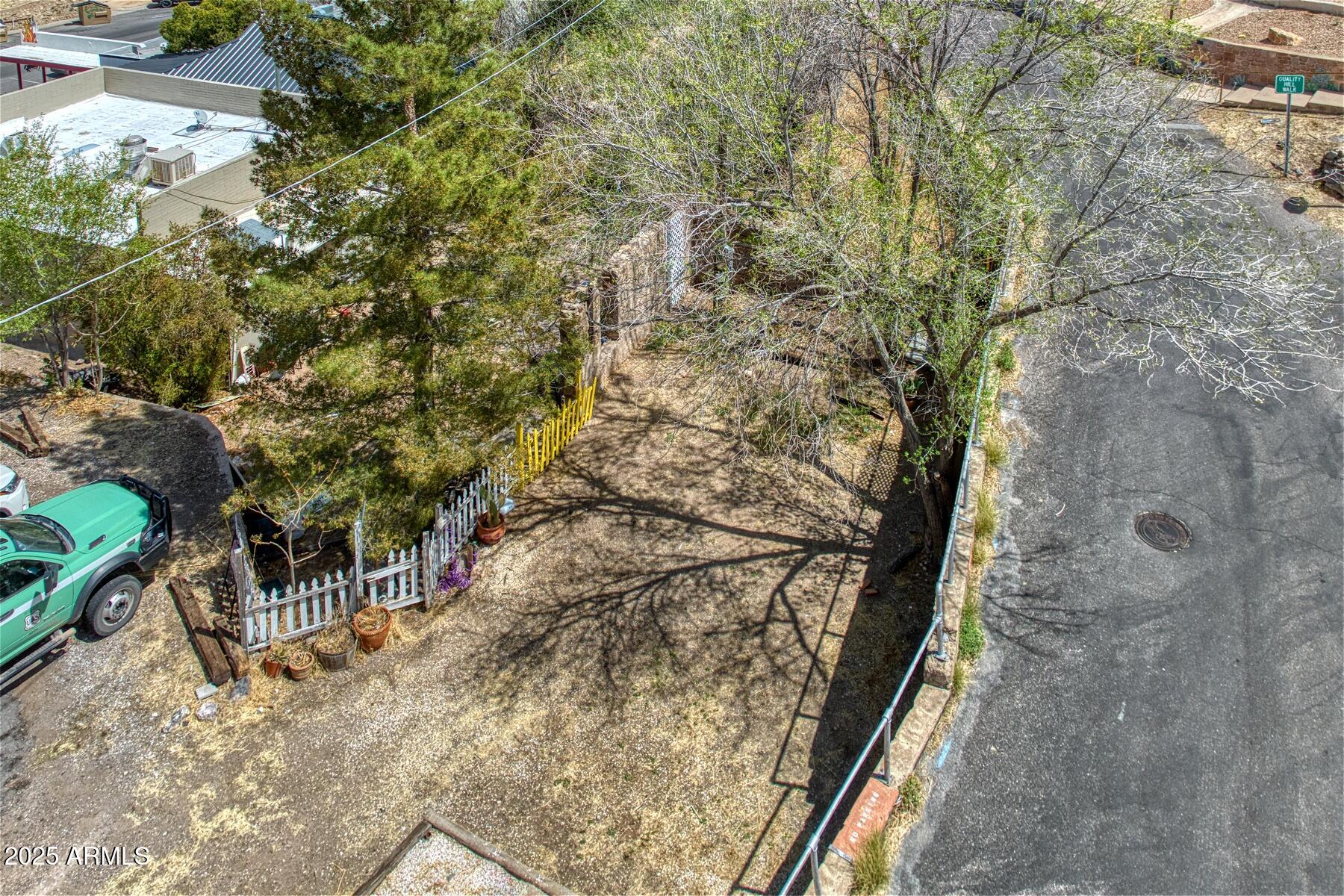 HIGGINS HILL ADDITION - Land