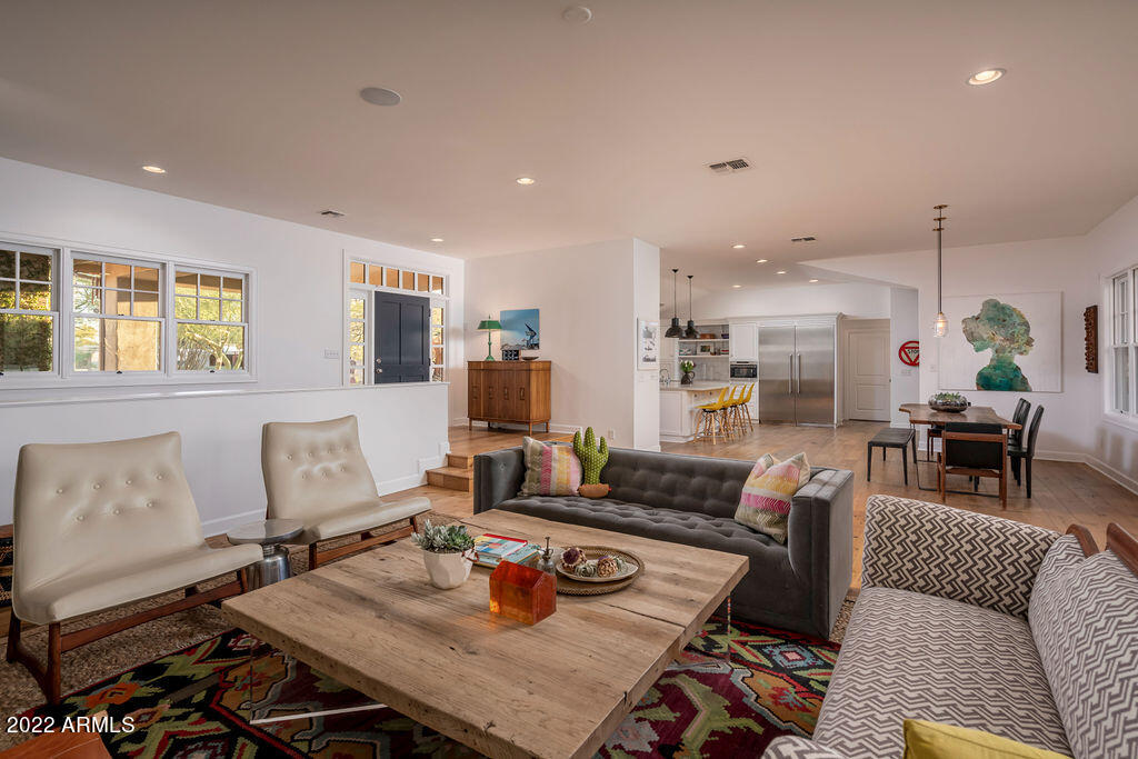 CAMELBACK SIERRA - Residential
