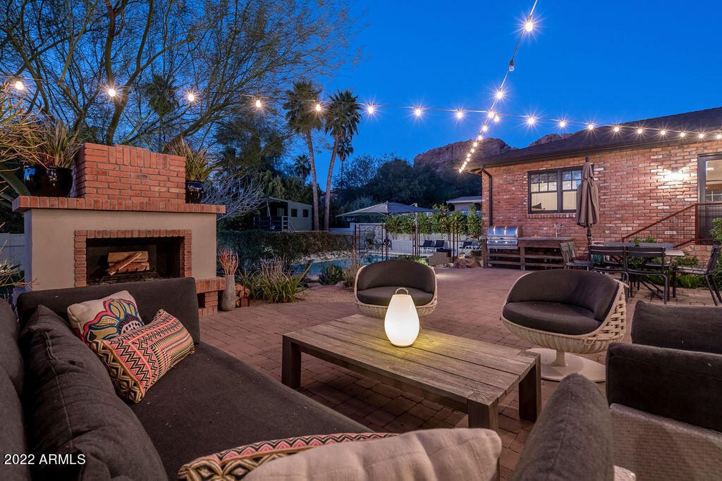 CAMELBACK SIERRA - Residential