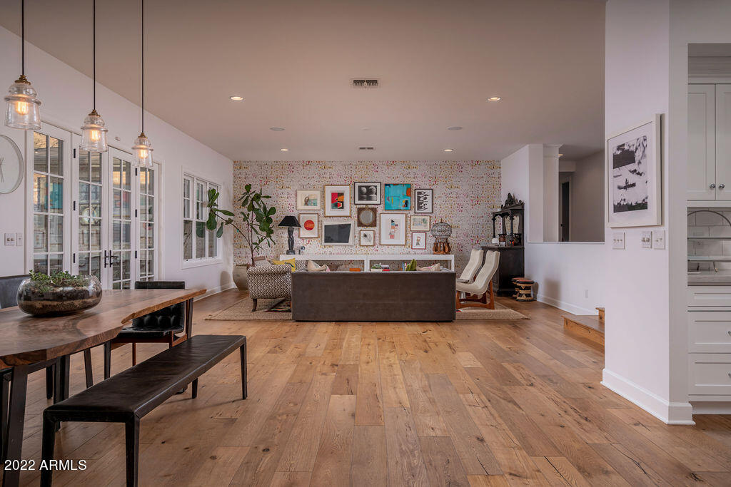 CAMELBACK SIERRA - Residential
