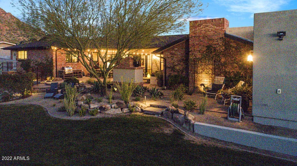 CAMELBACK SIERRA - Residential