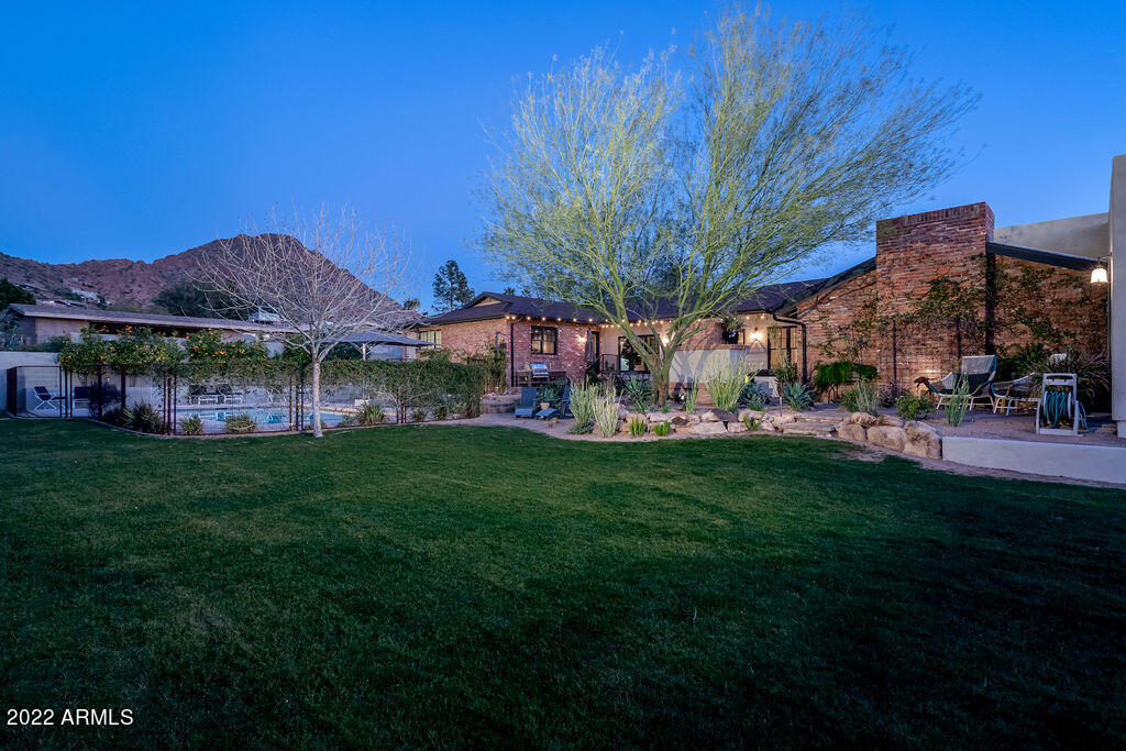 CAMELBACK SIERRA - Residential