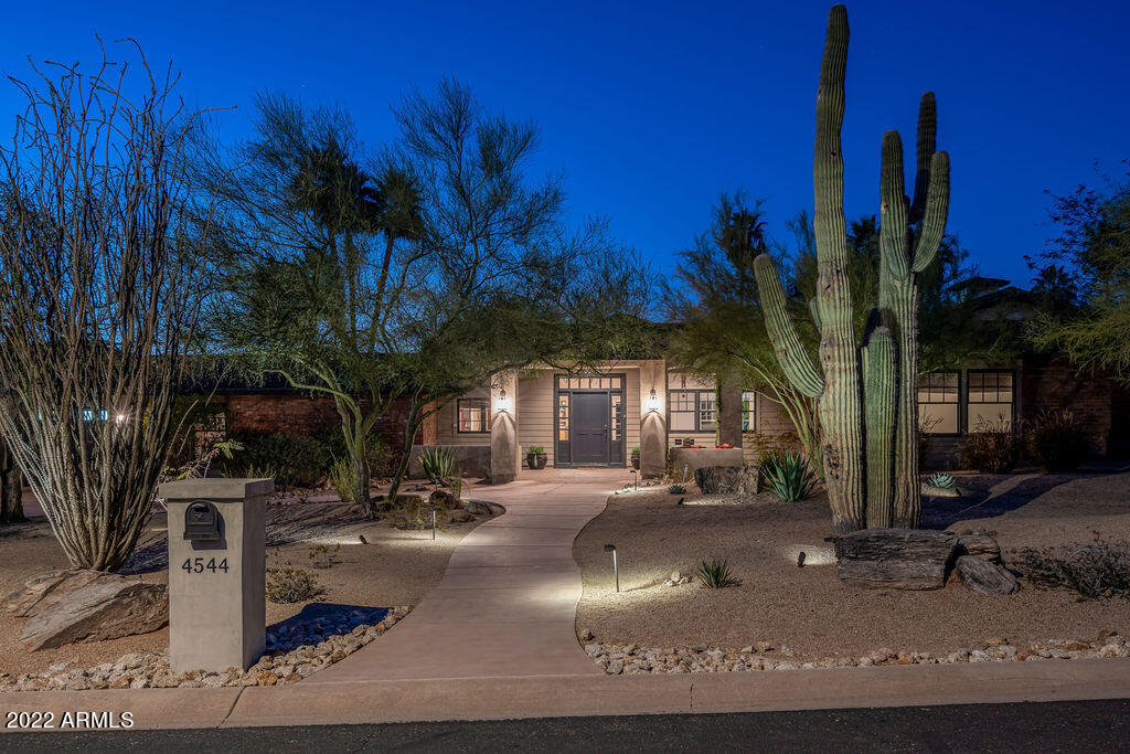 CAMELBACK SIERRA - Residential