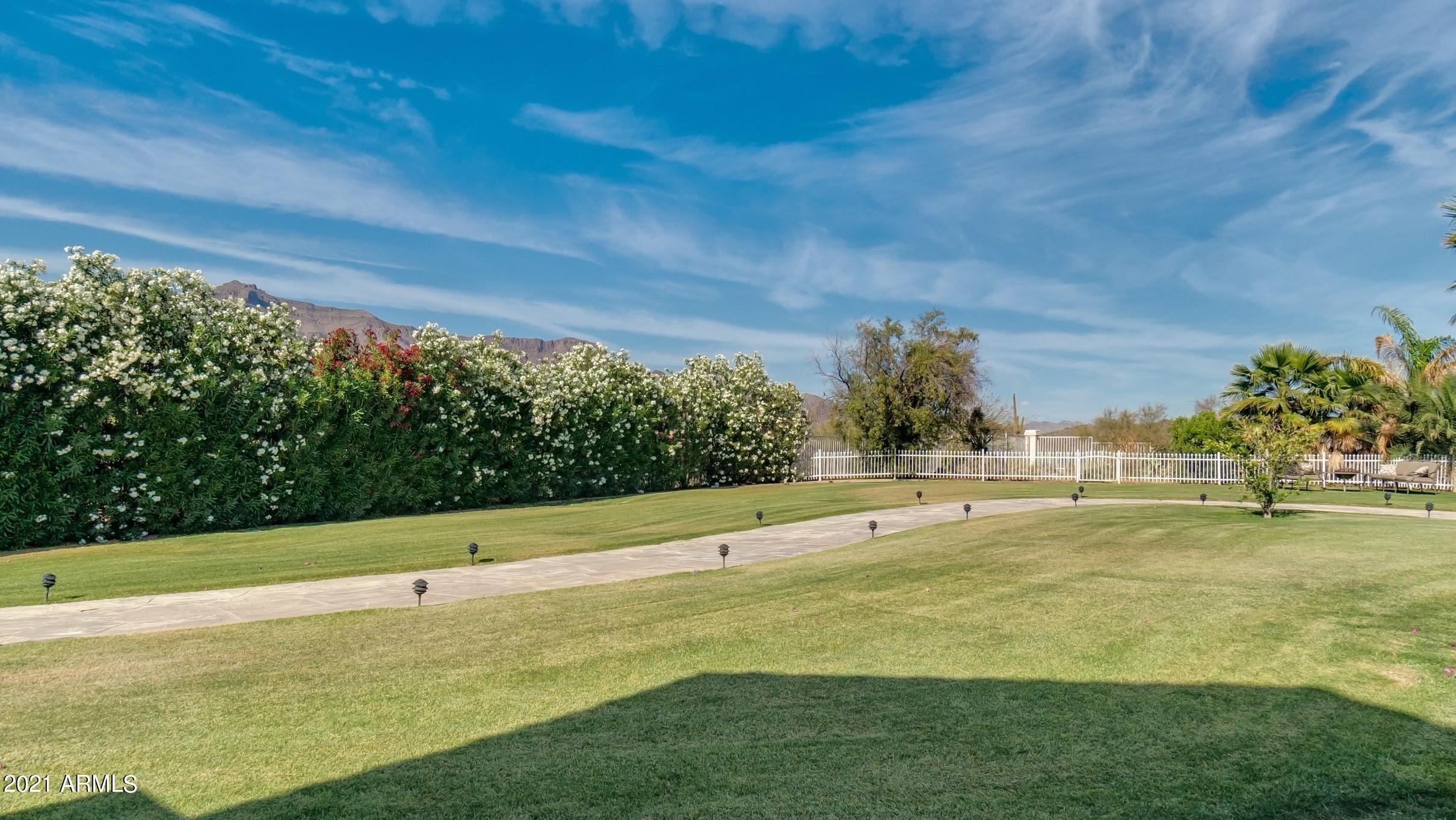 MESA DEL ORO ESTATES UNIT I - Residential