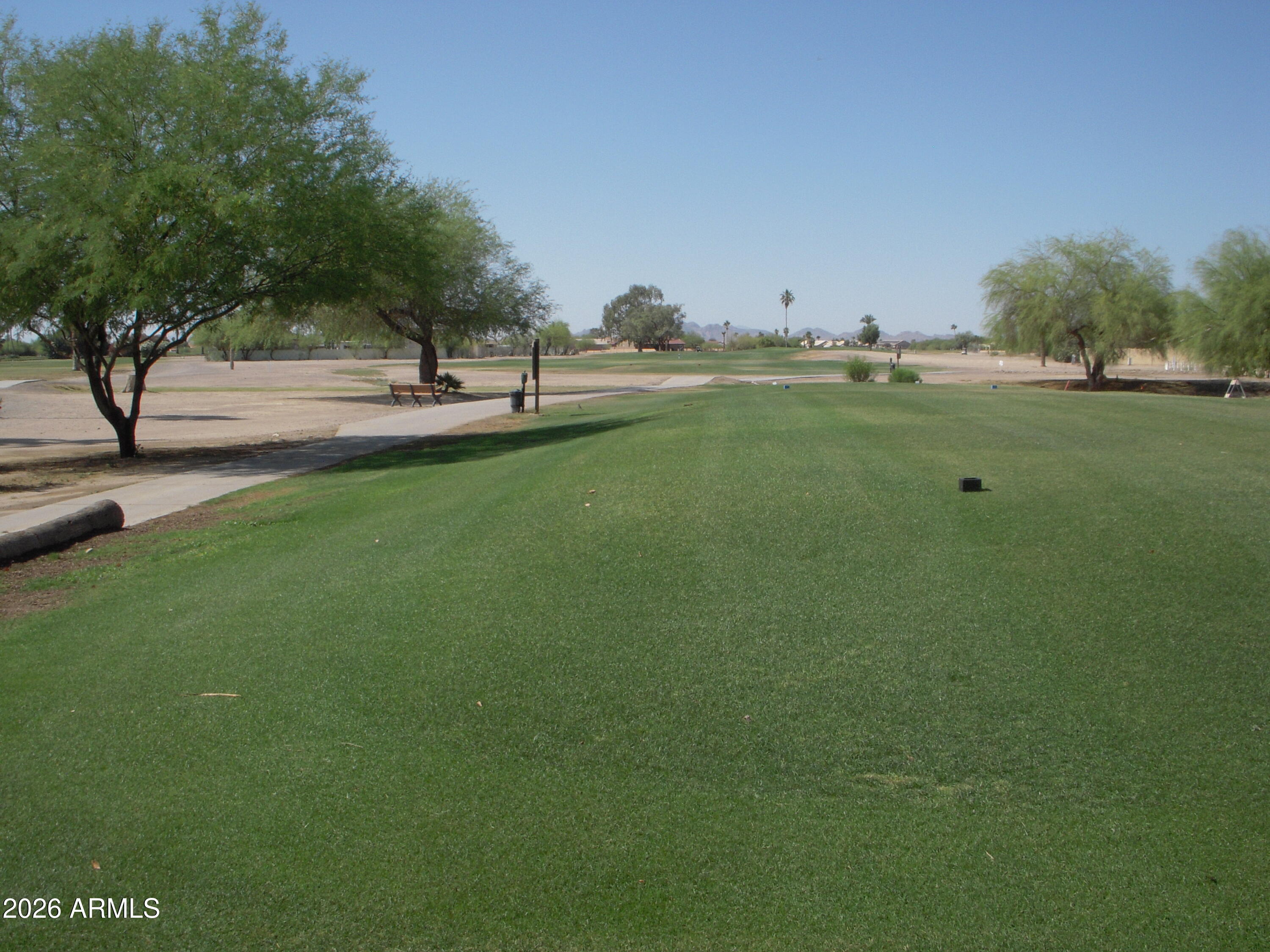 Great location. Condo living on the golf course just a few steps to the pro shop and restaurant. Sit on your back patio and enjoy the view of #10 tee box and 18th green. Large 2 car garage.
Vaulted ceilings in great room. This is a 55 plus community.