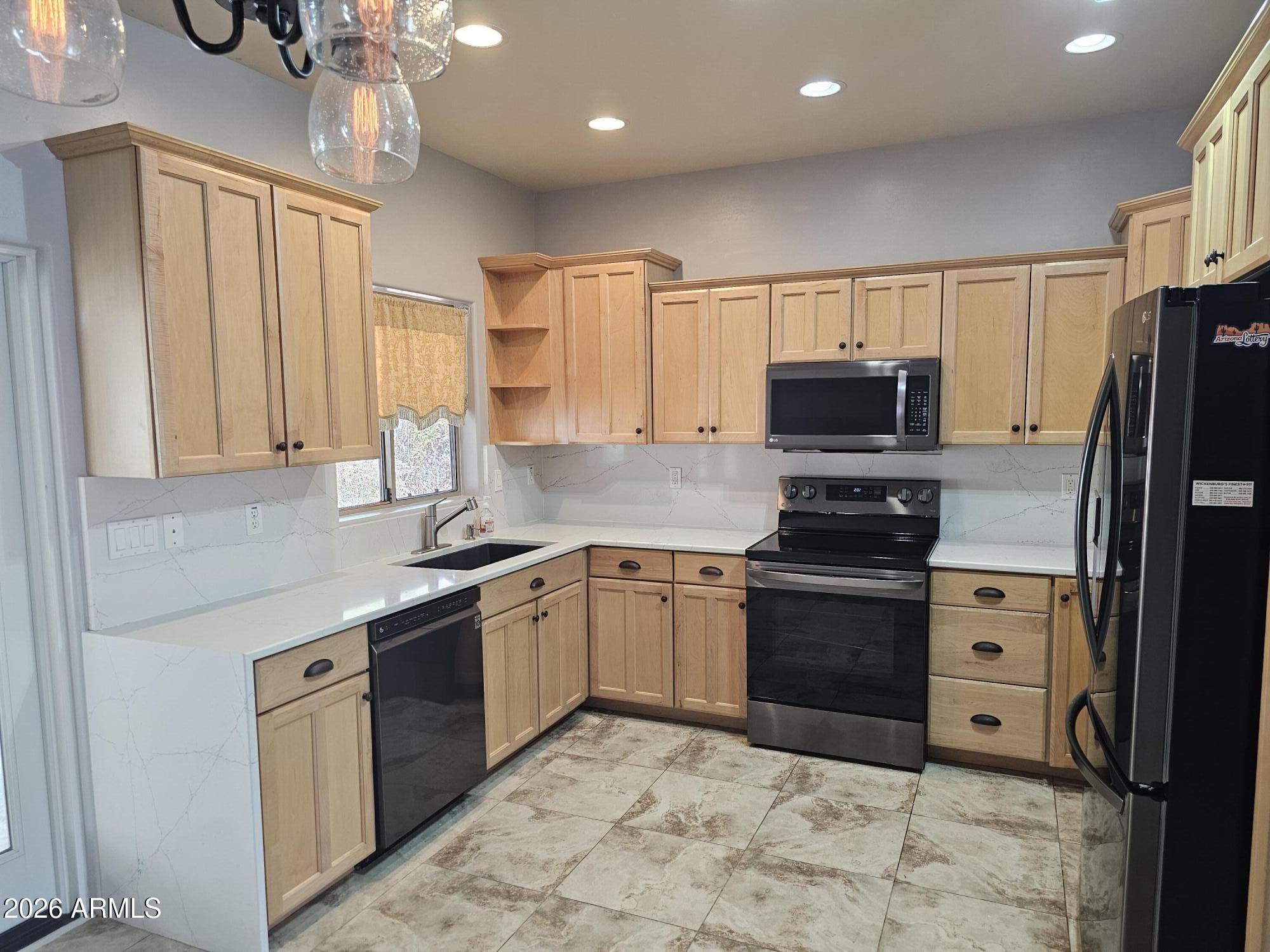 VISTA DEL RIO HEIGHTS - Residential