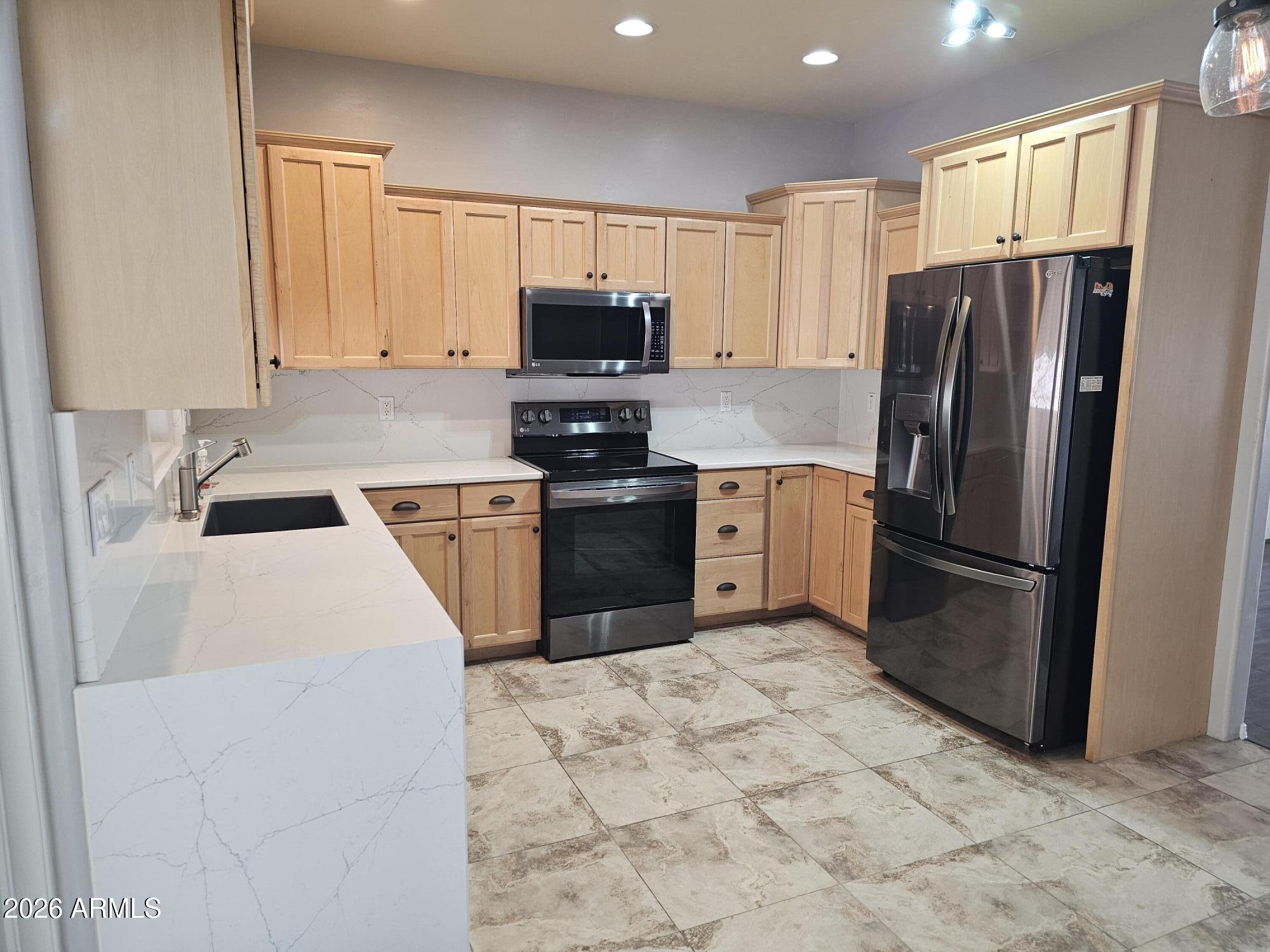 VISTA DEL RIO HEIGHTS - Residential