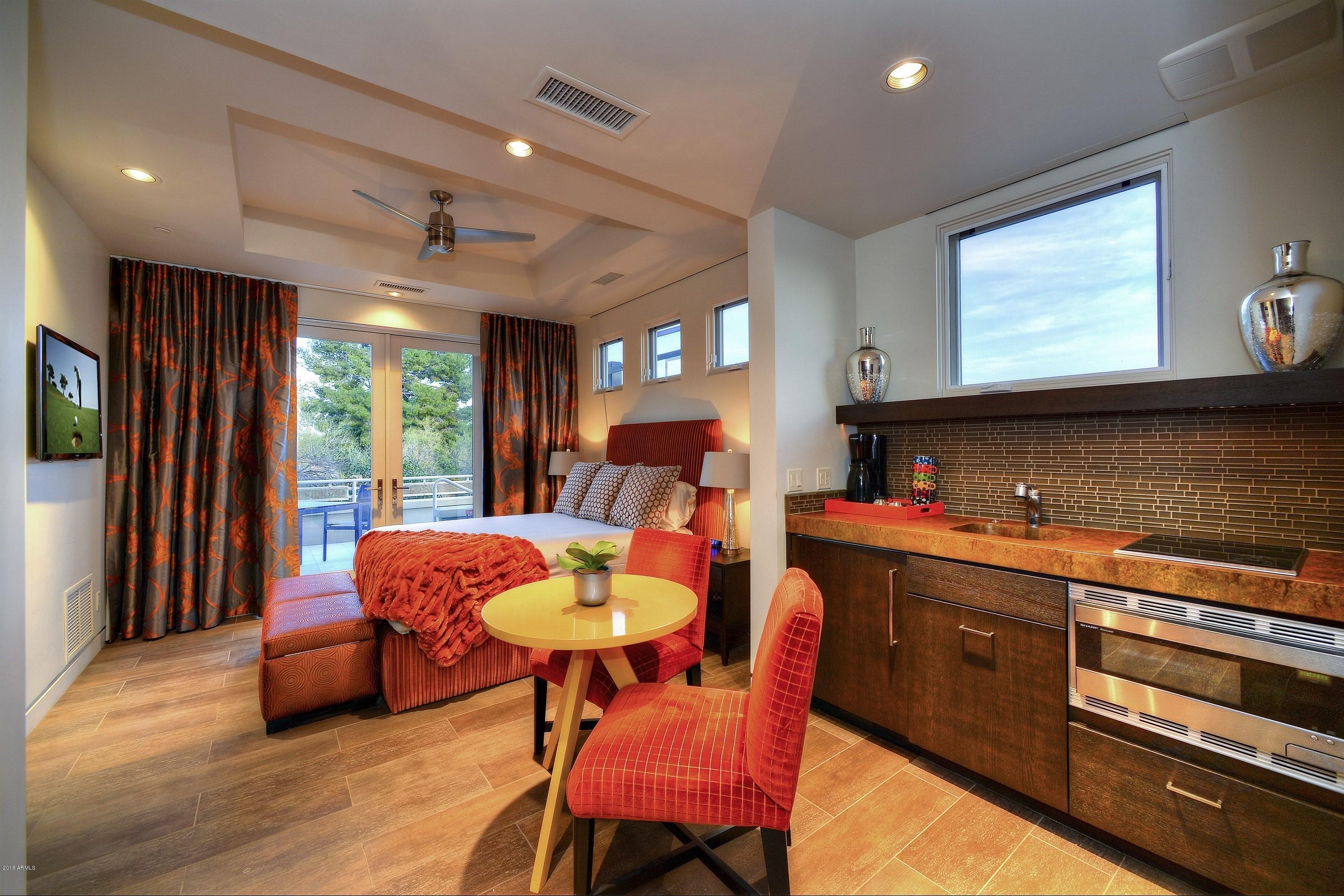 CLUB ESTATES - Residential