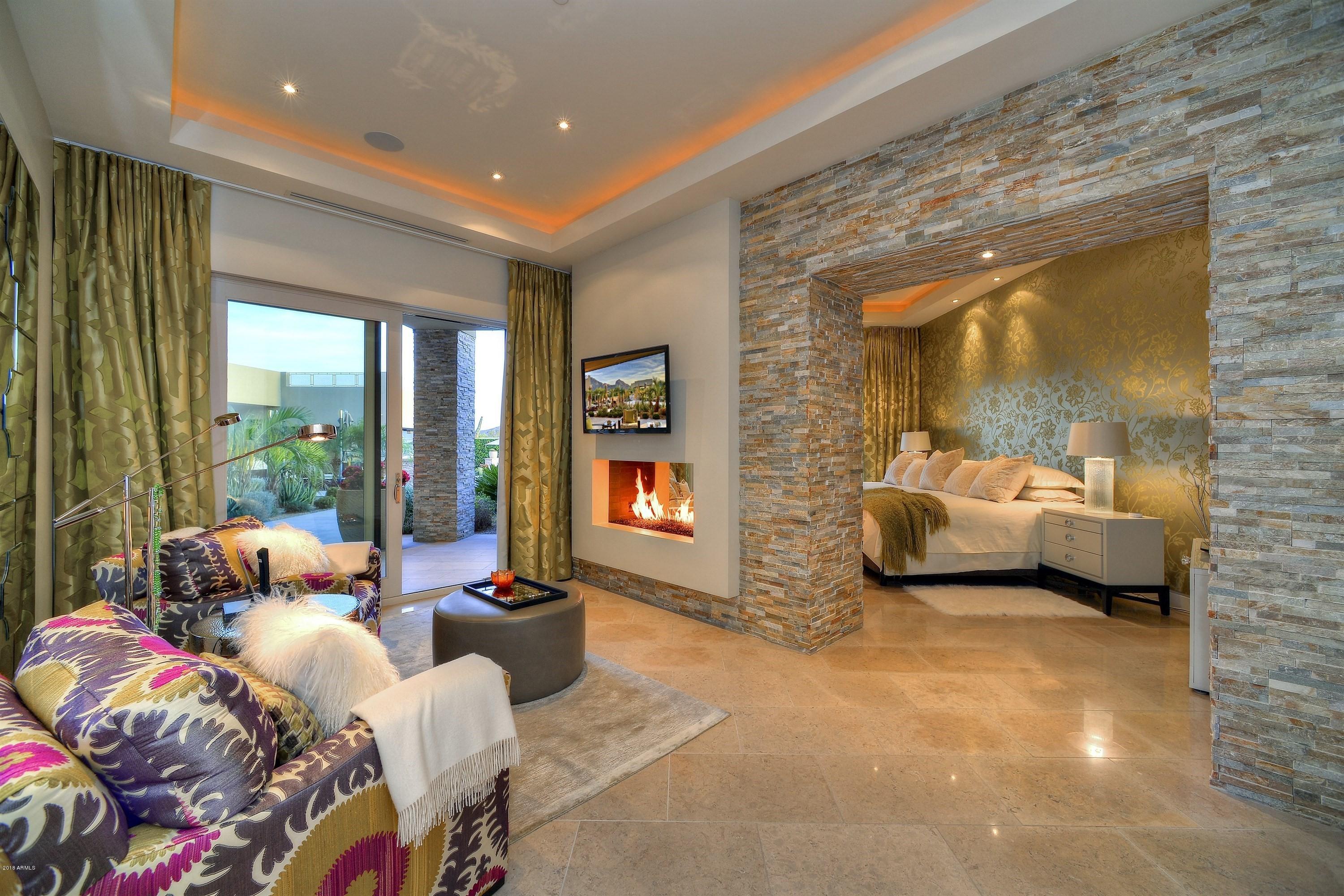 CLUB ESTATES - Residential