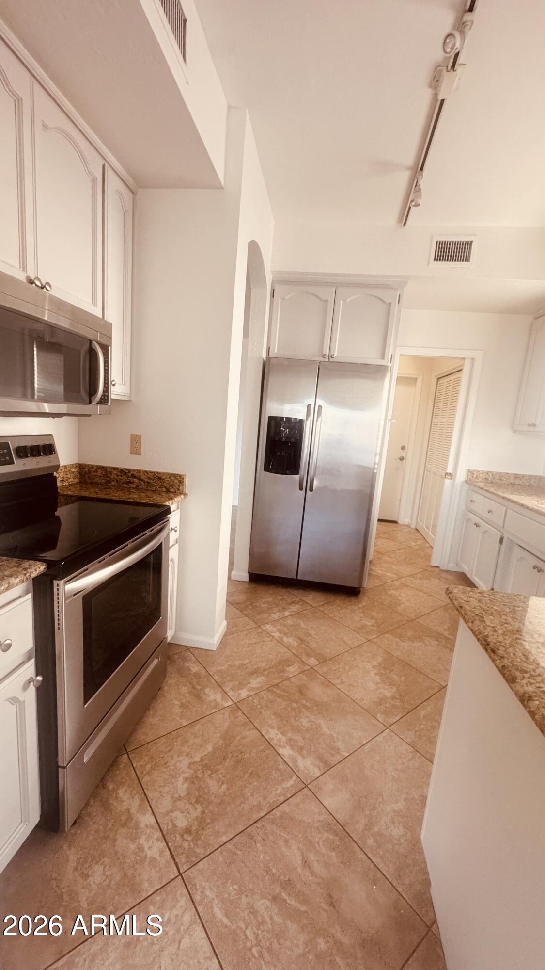 BARCLAY PLACE - Residential Lease
