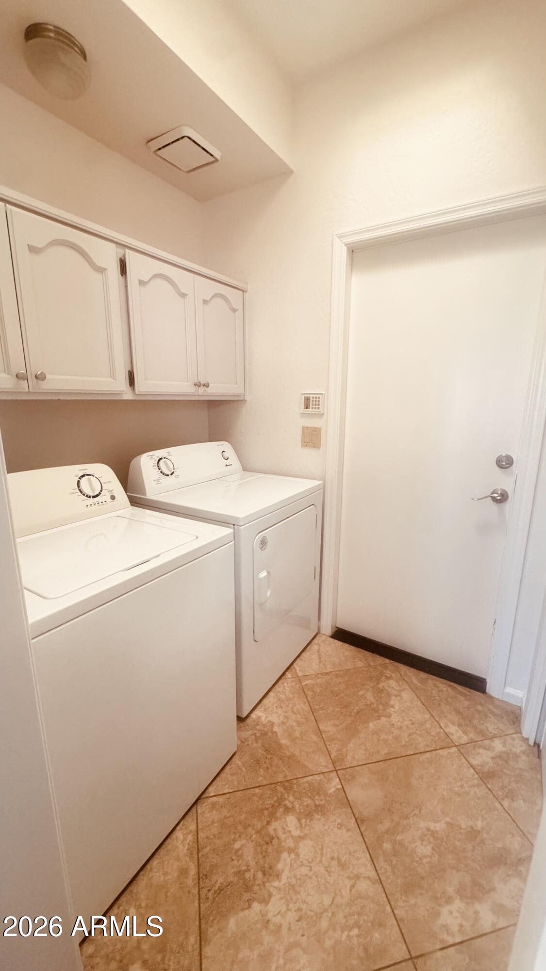 BARCLAY PLACE - Residential Lease