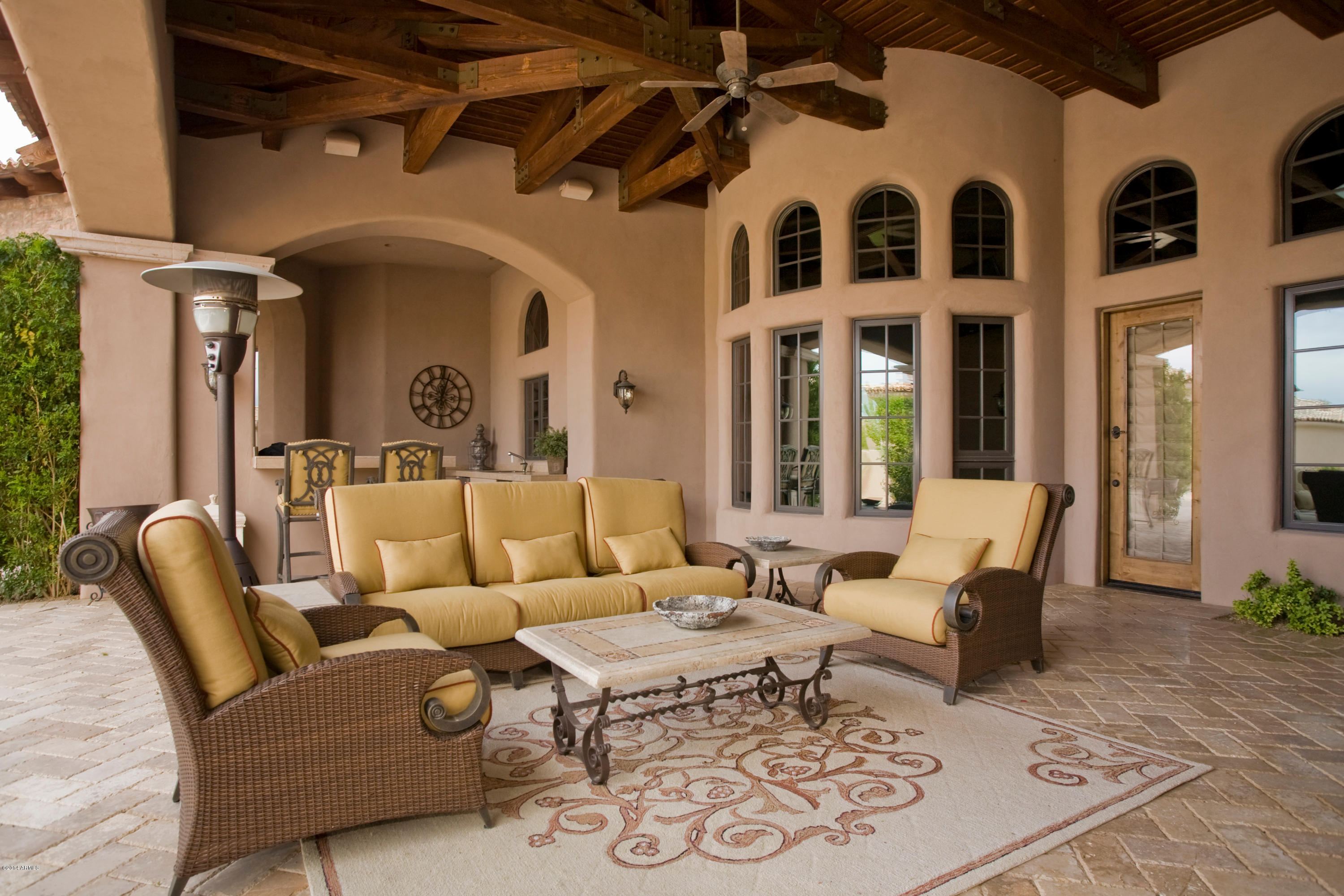WHISPER ROCK - Residential
