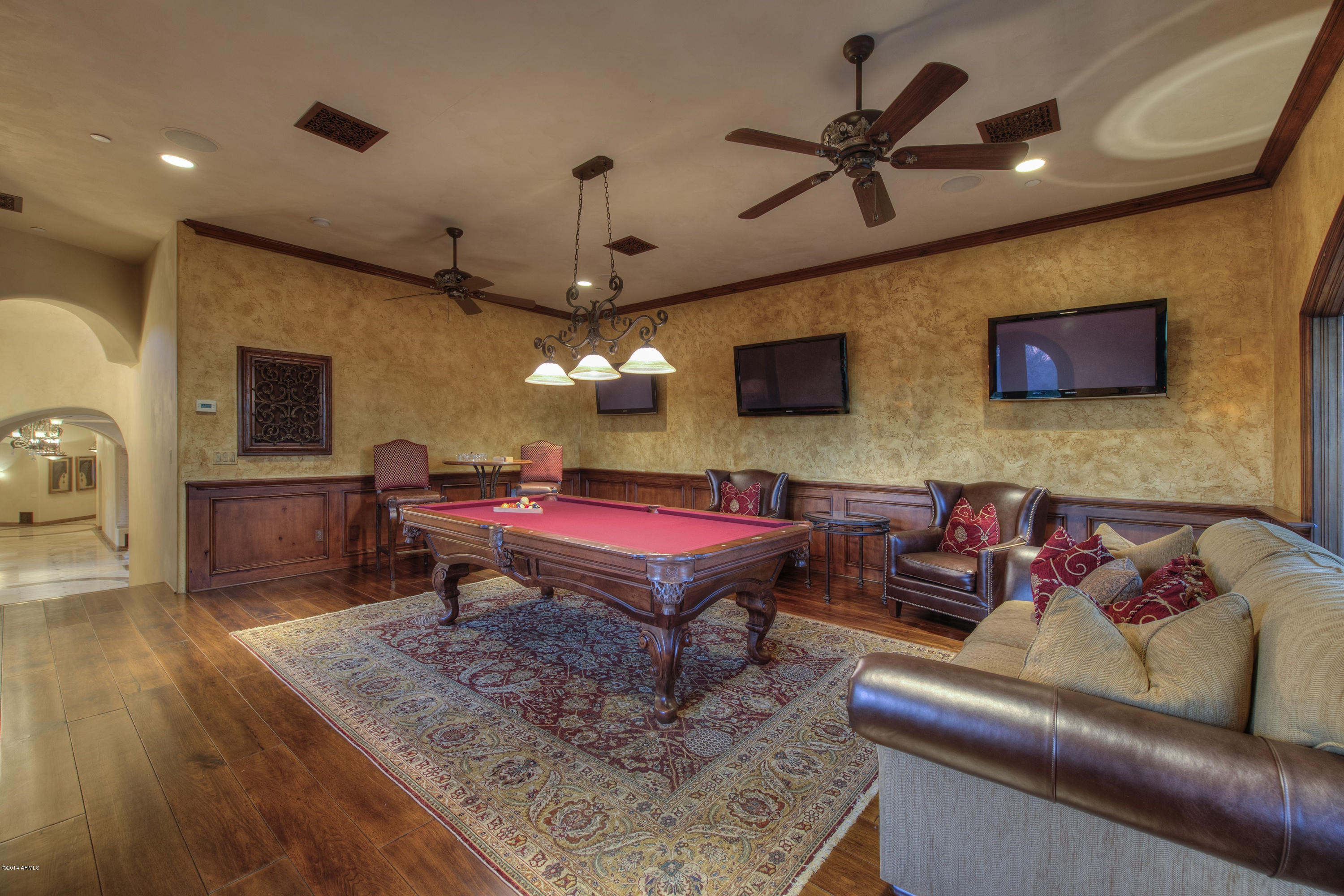 WHISPER ROCK - Residential