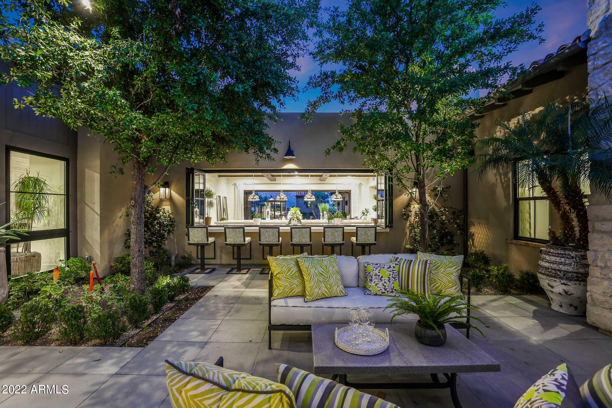 WHITE HORSE - Residential
