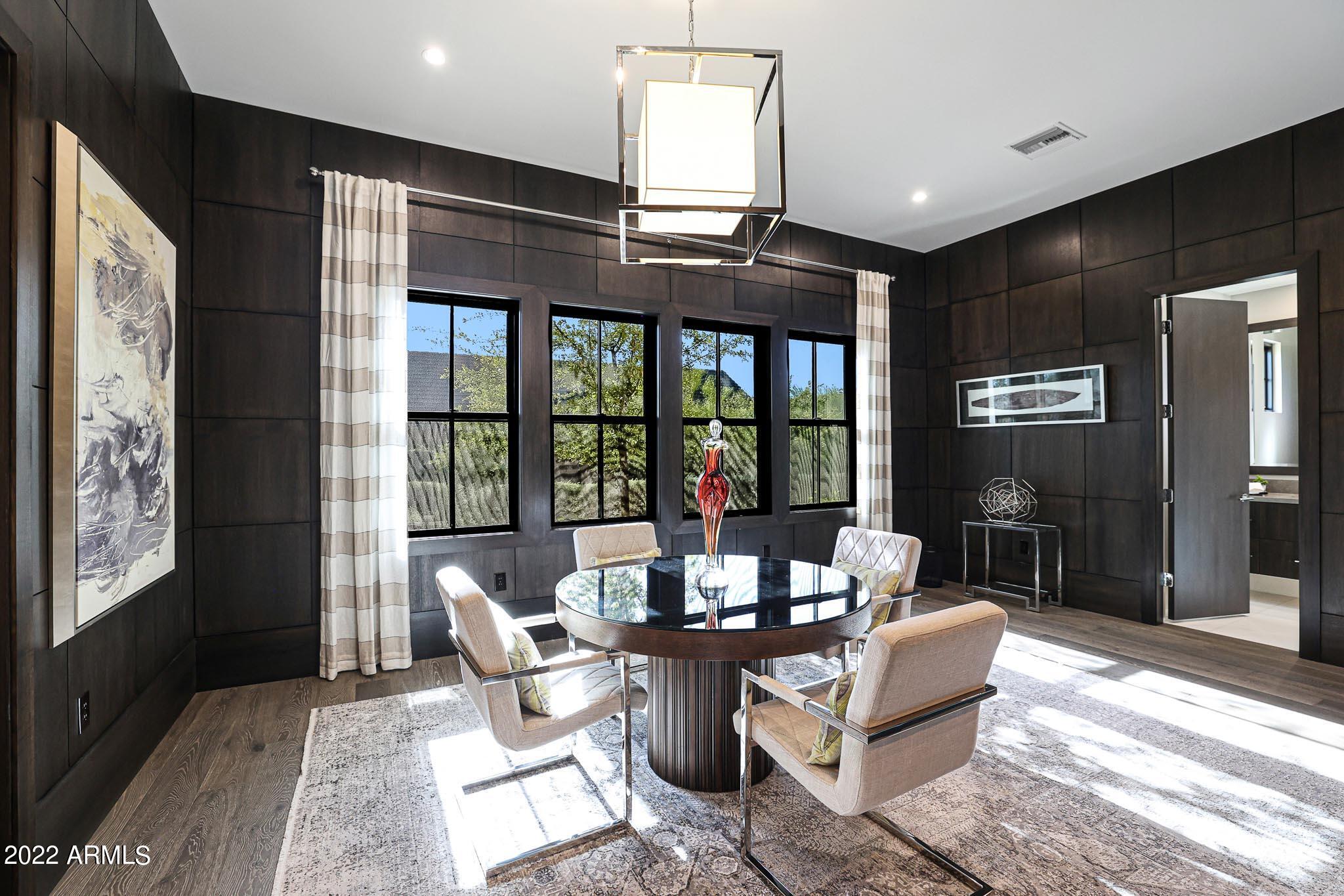 WHITE HORSE - Residential