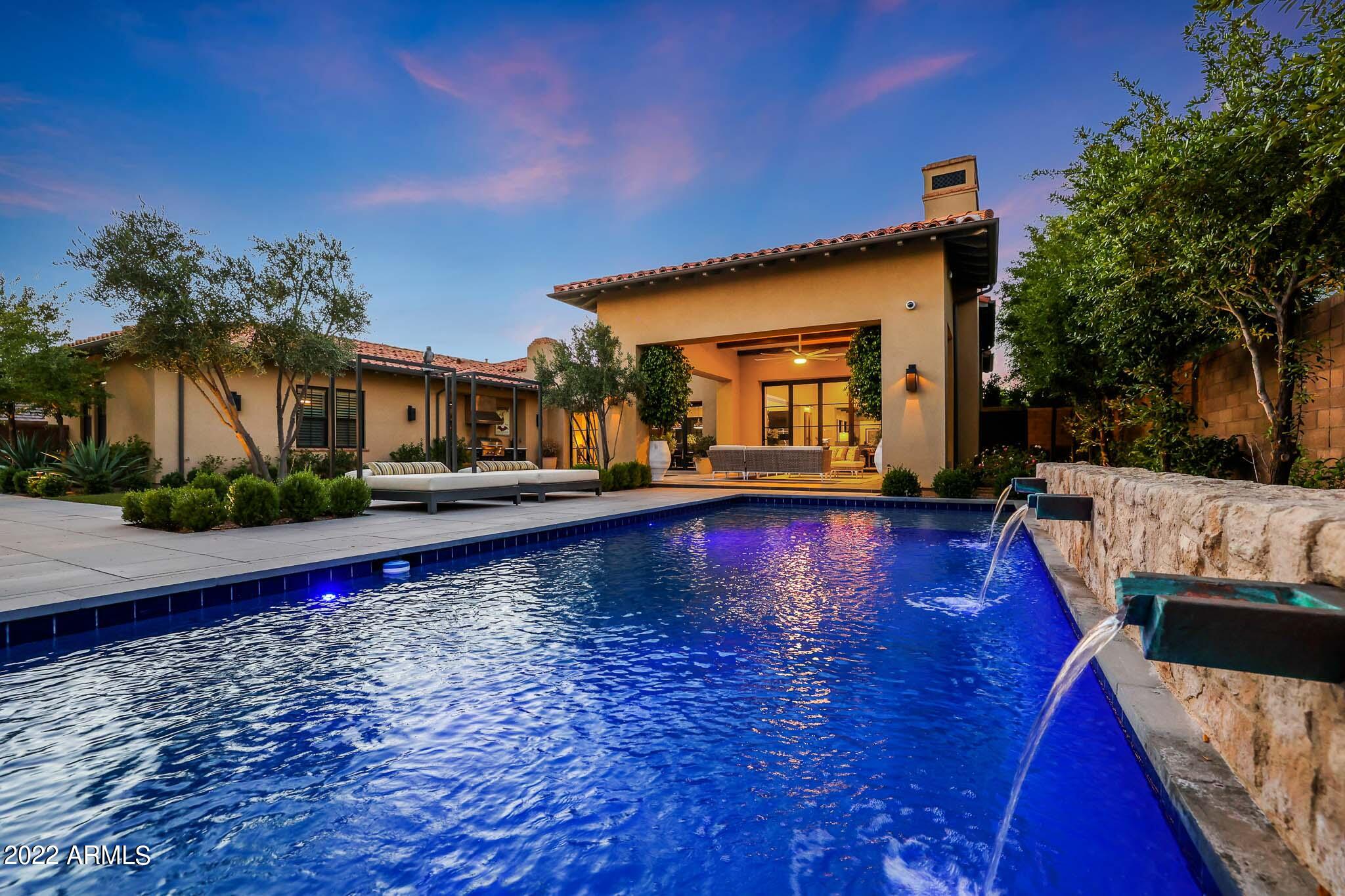 WHITE HORSE - Residential