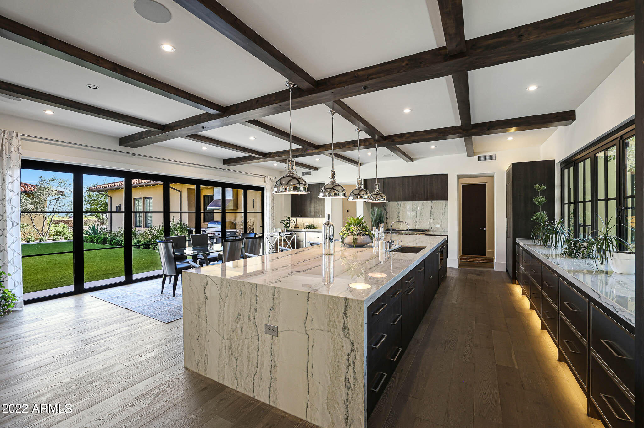 WHITE HORSE - Residential