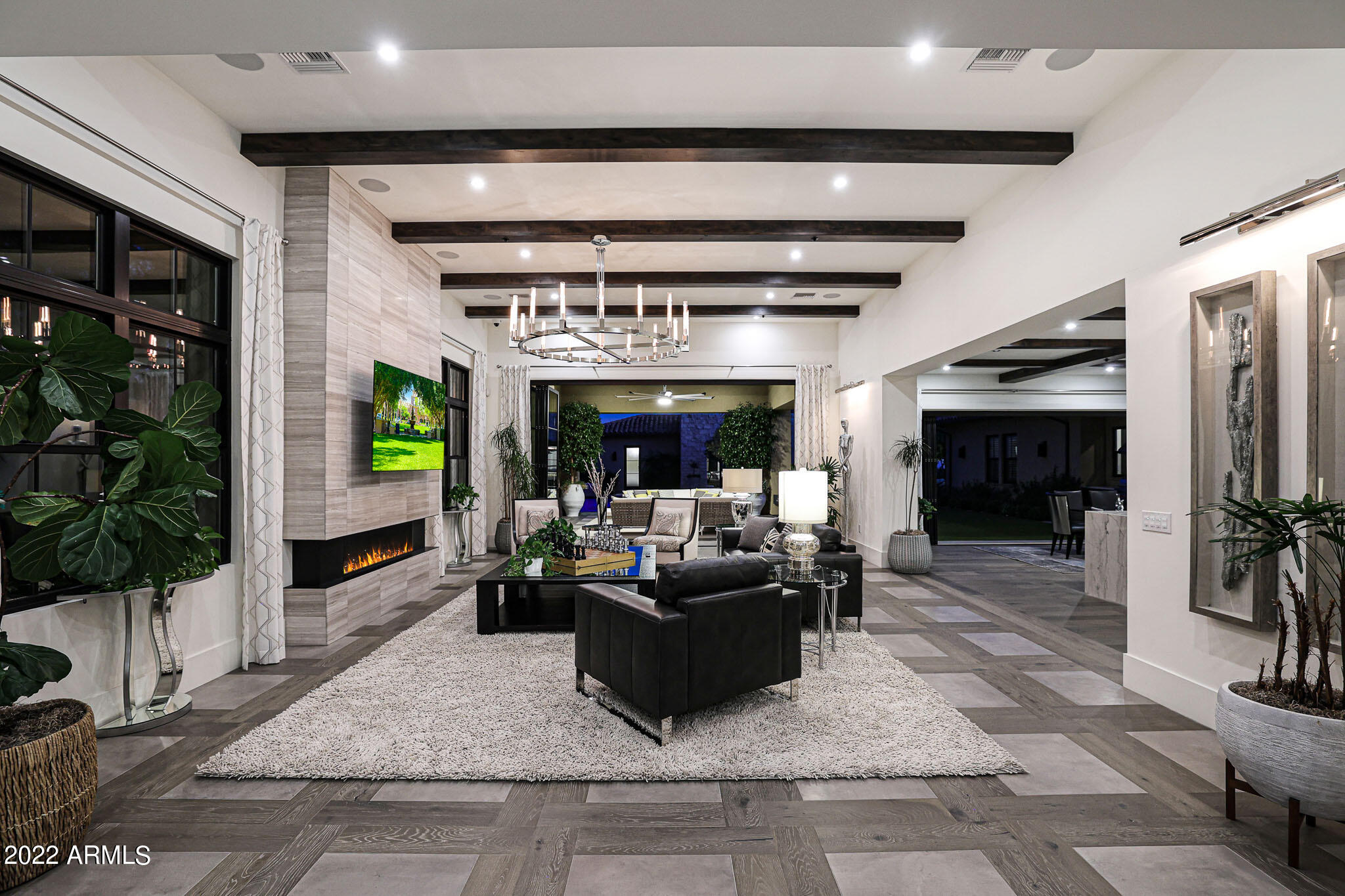 WHITE HORSE - Residential