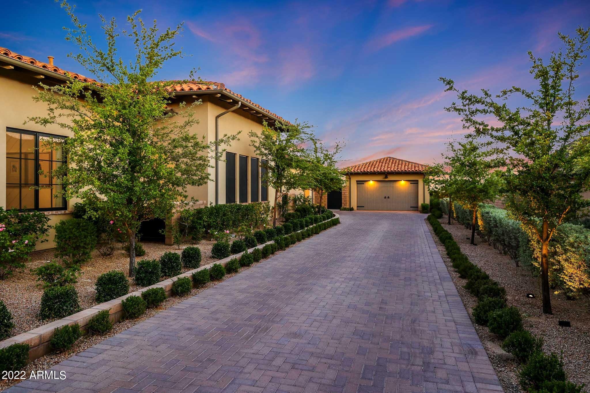 WHITE HORSE - Residential