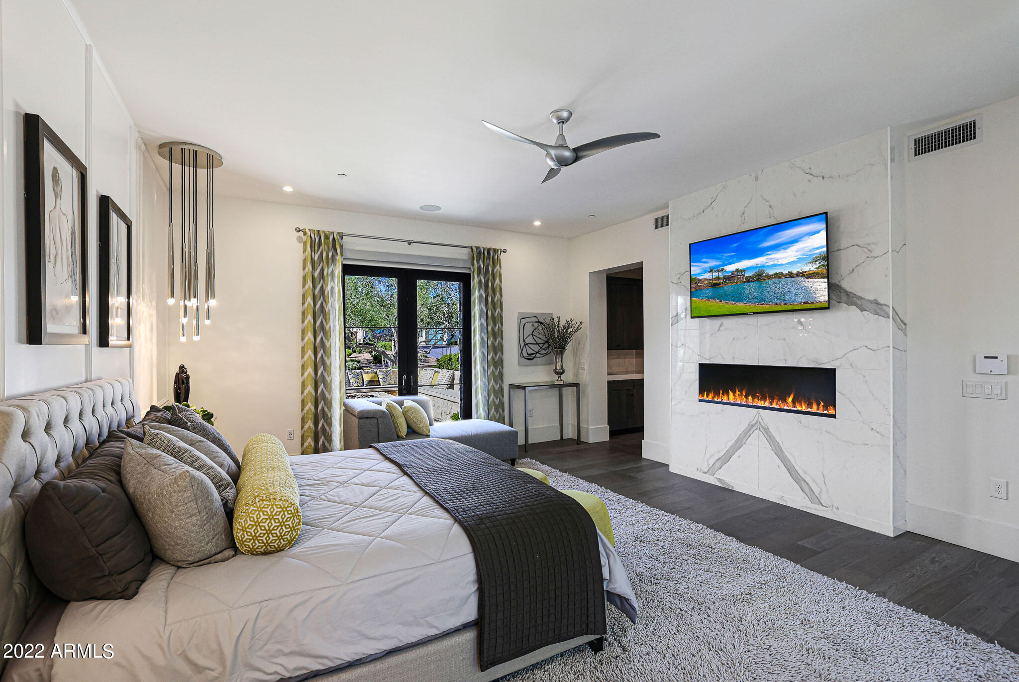 WHITE HORSE - Residential