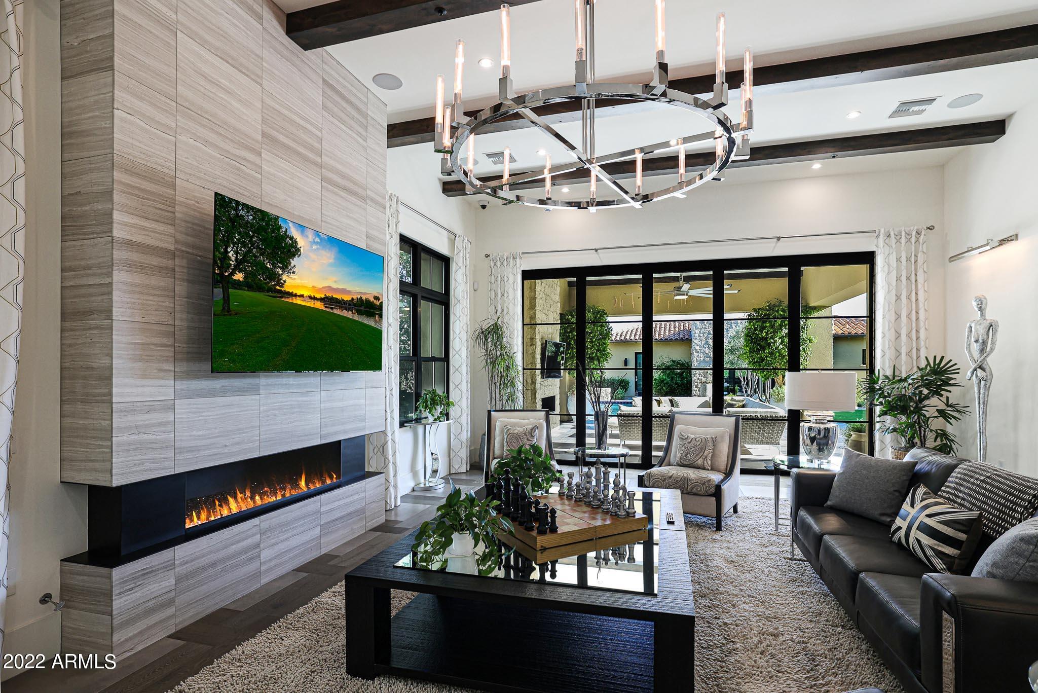 WHITE HORSE - Residential
