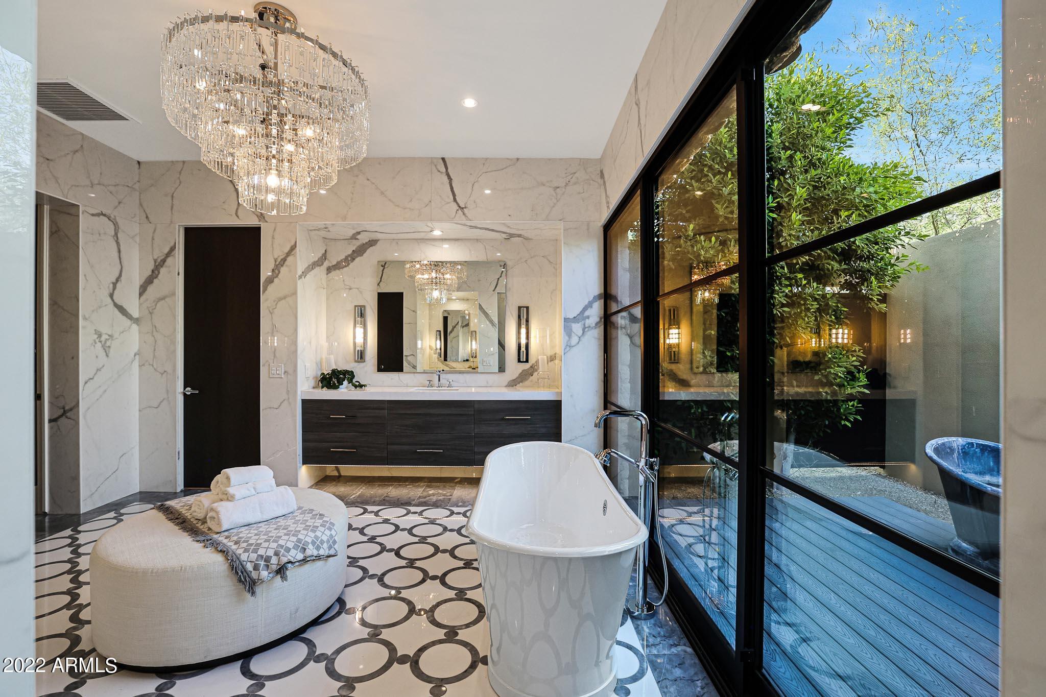 WHITE HORSE - Residential