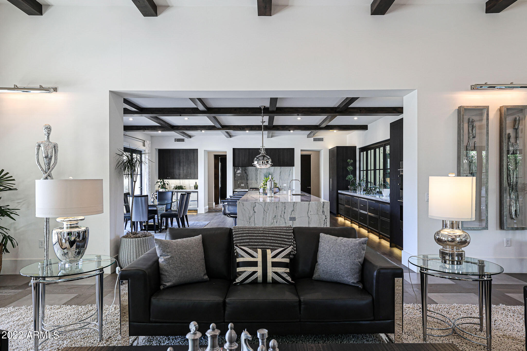 WHITE HORSE - Residential