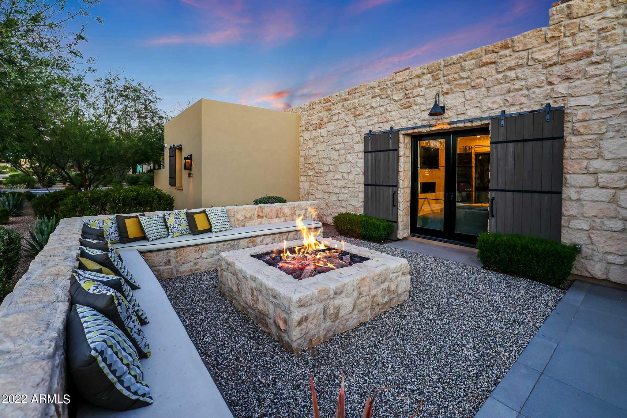 WHITE HORSE - Residential